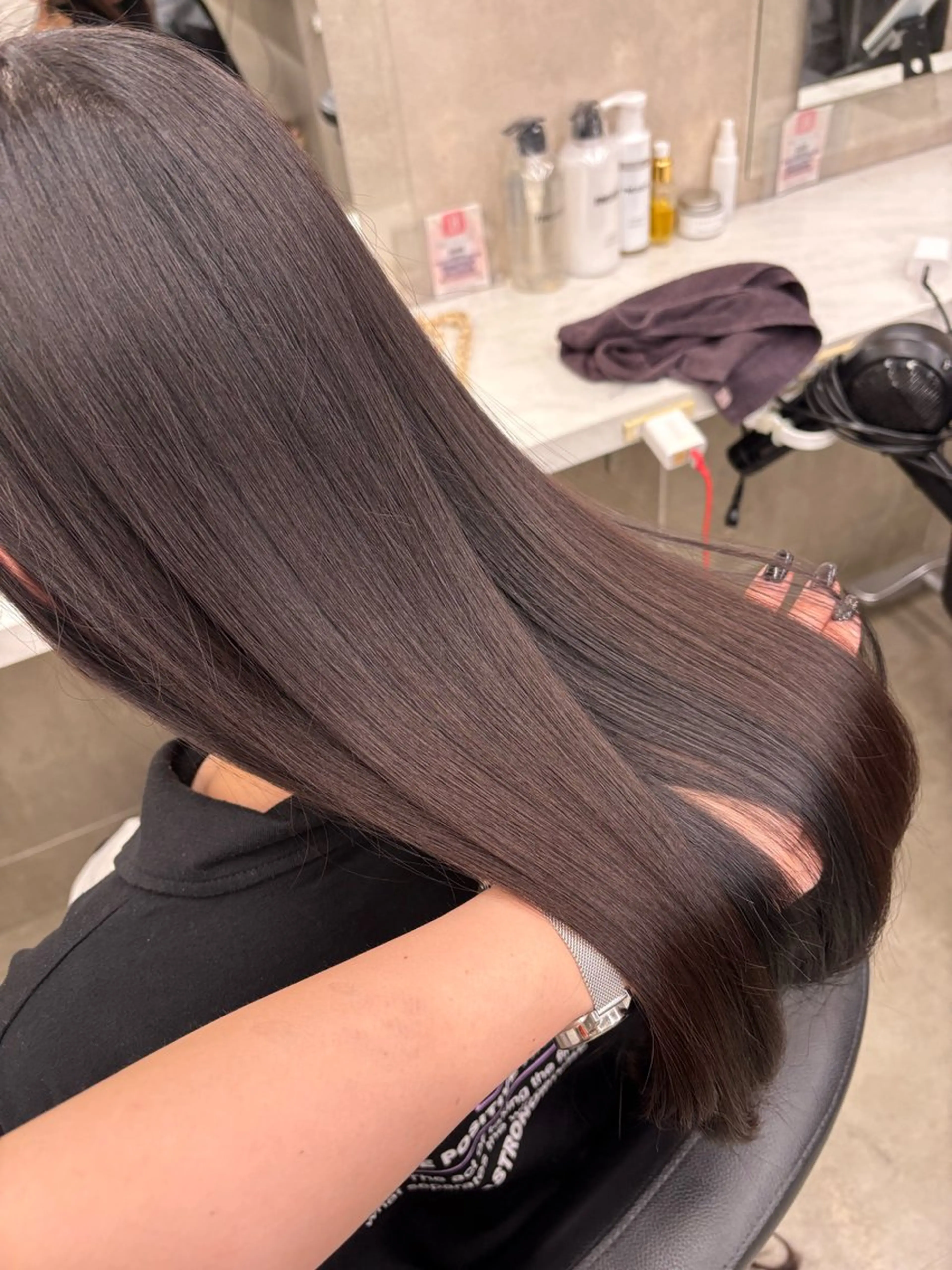 ロング ヘアカラー トリートメント ヘッドスパ ヘアセット 寒色＆ブリーチ特化 寒色MiOのヘアスタイル