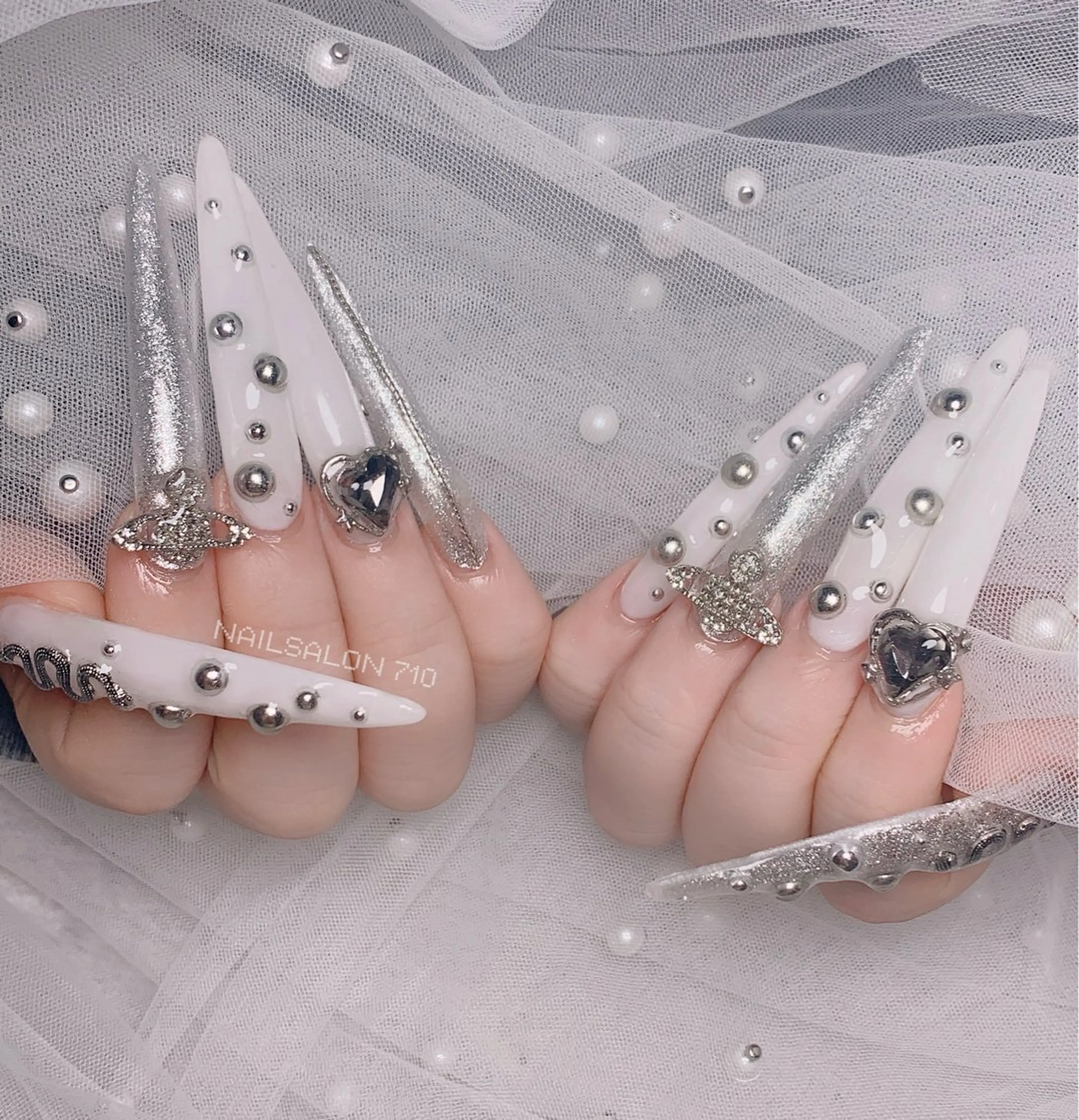 ネイル ロングネイル ネイルチップ ハンドネイル フットネイル ナナイチゼロ I.Naoのネイルデザイン