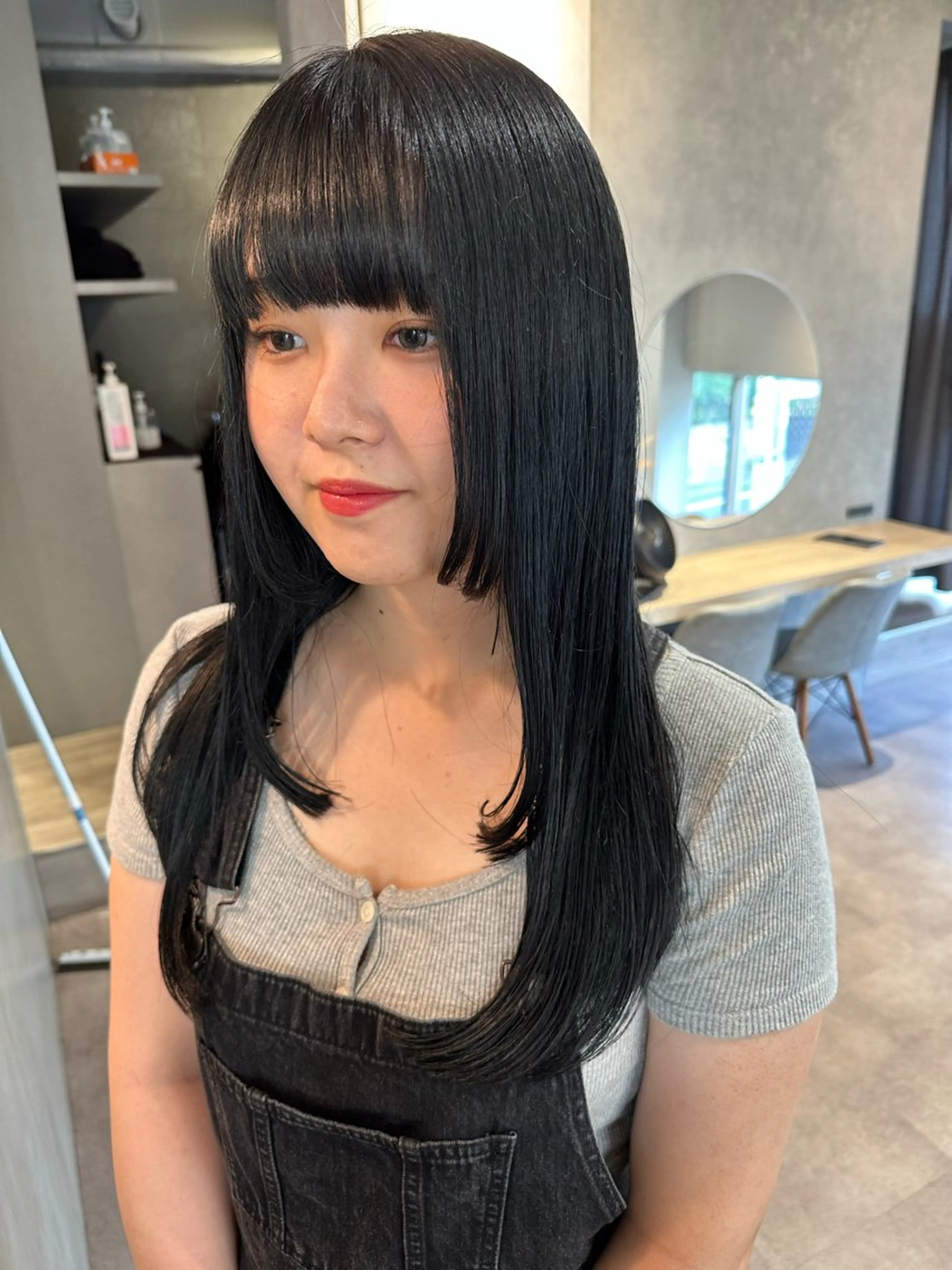 ロング カラー 黒髪 ブルーカラー ブルーブラック 韓国風ヘア レイヤーカット ヘアカラー 韓国風/オシャレ /縮毛矯正/滝口琴未のヘアスタイル