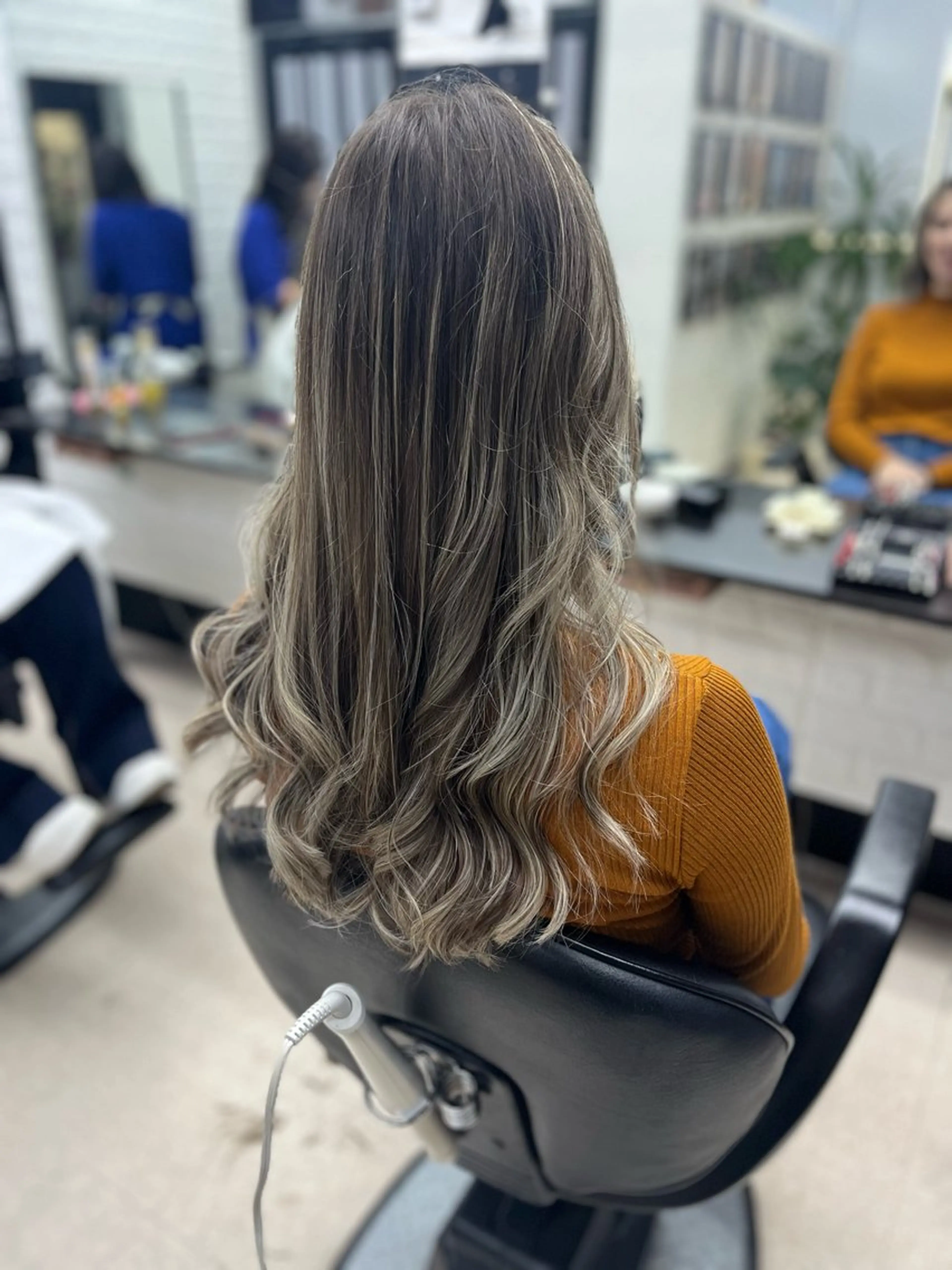 ロング トリートメント Japuska ジャプスカのヘアスタイル