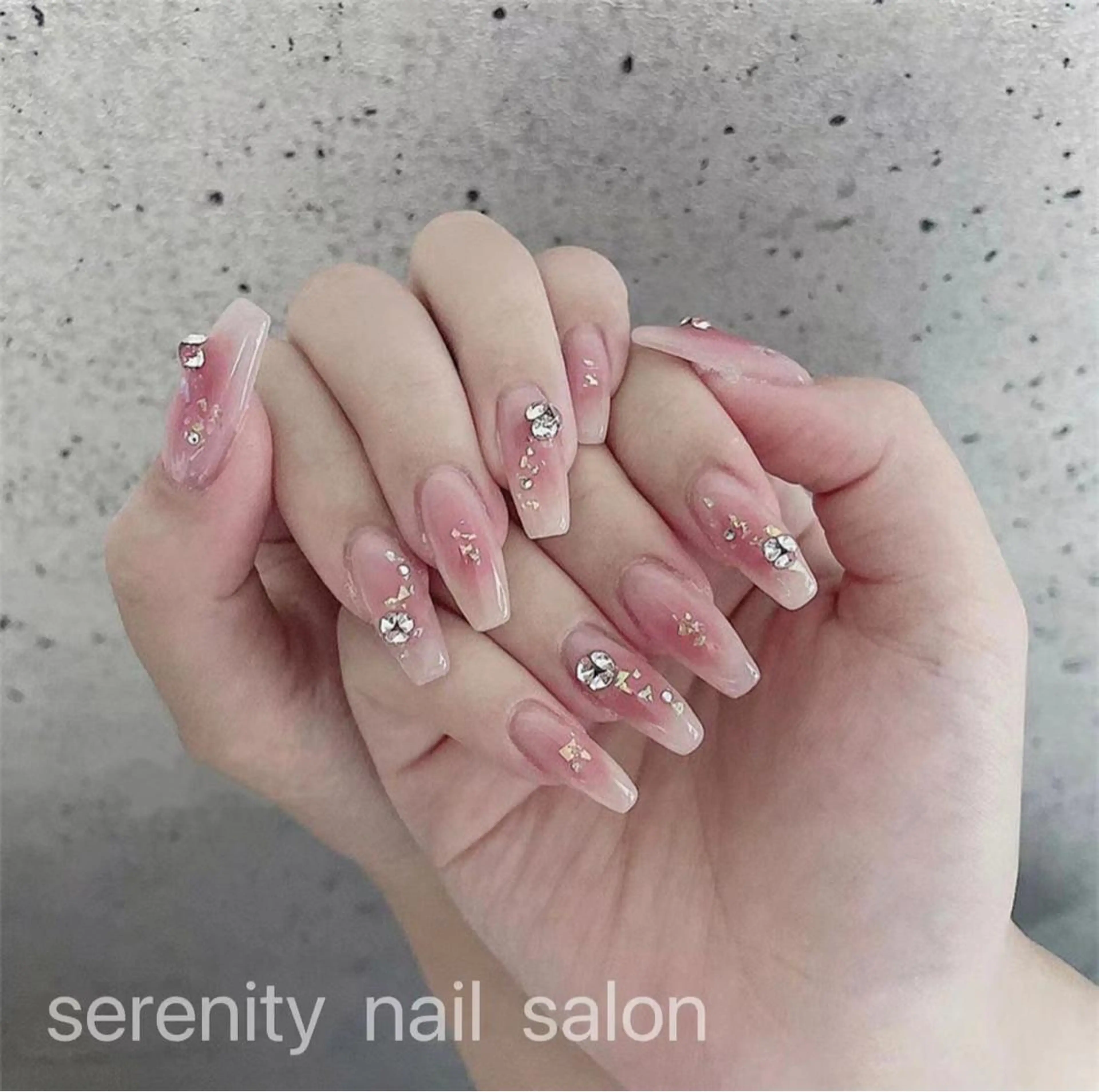 ネイル ハンドネイル ハンドケア ✨Serenity Nail salonのネイルデザイン
