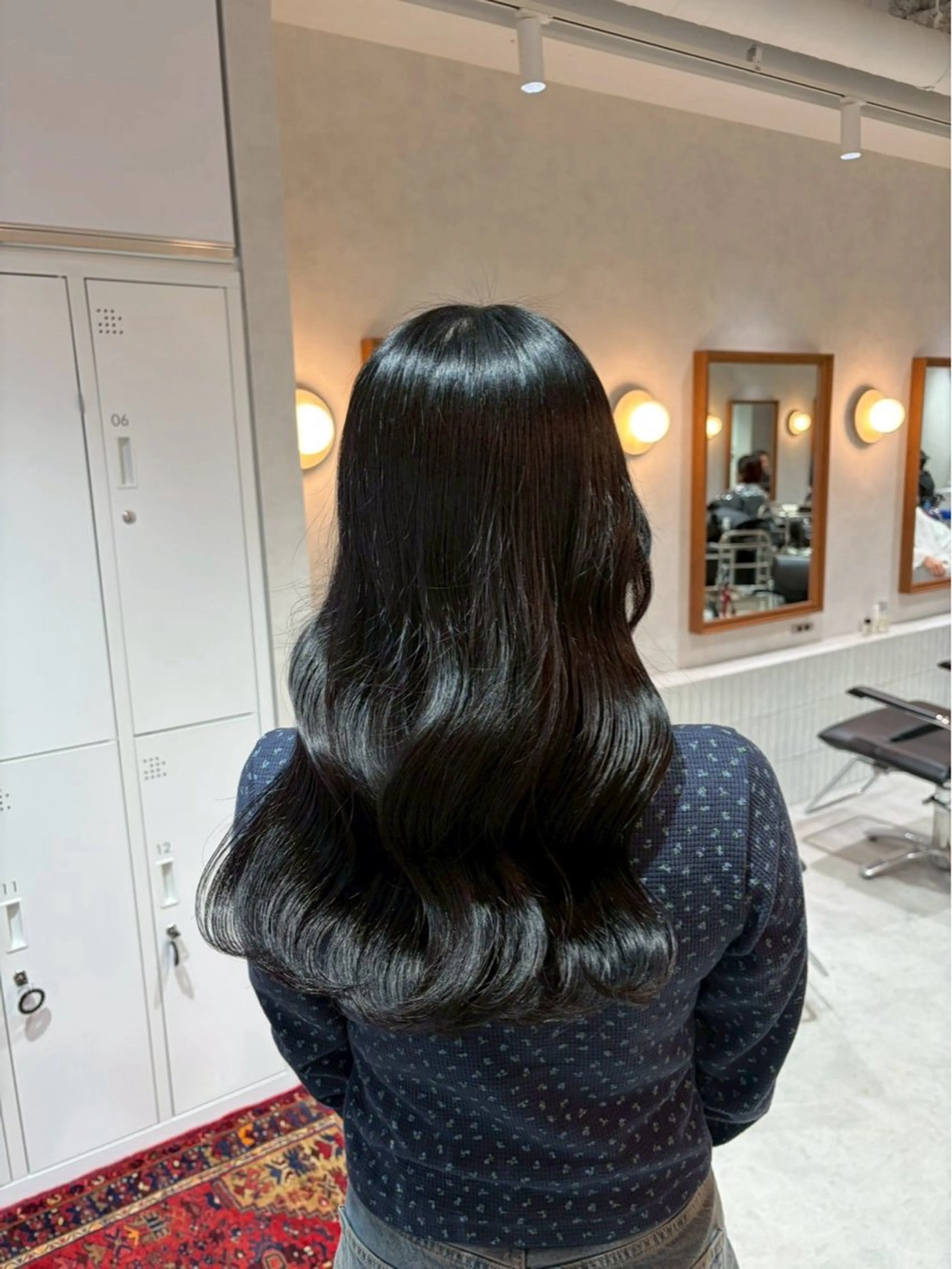 ロング ZEST Ivy/ シュウのヘアスタイル