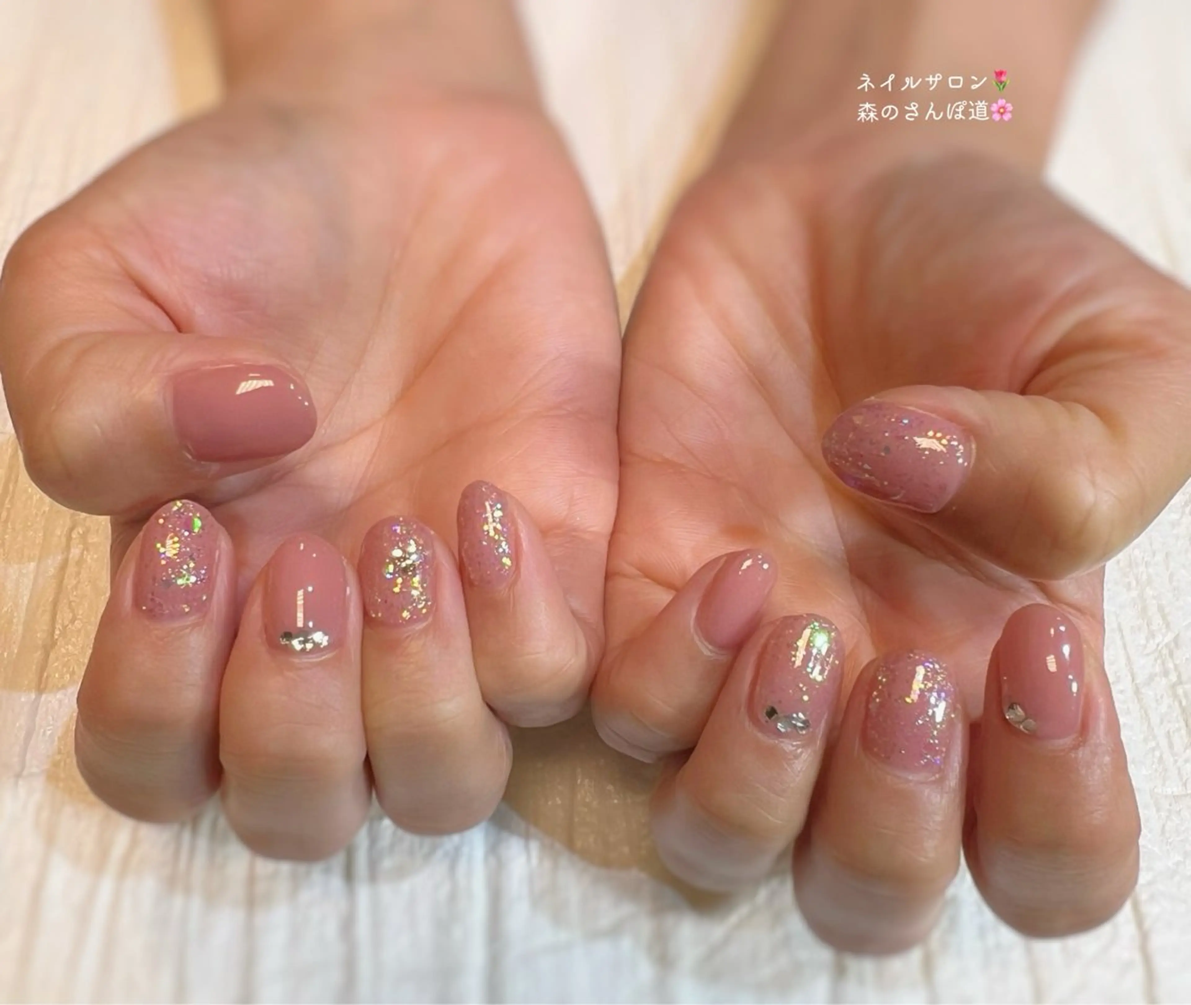 ネイル ハンドネイル ショートネイル 森のさんぽ道のネイルデザイン