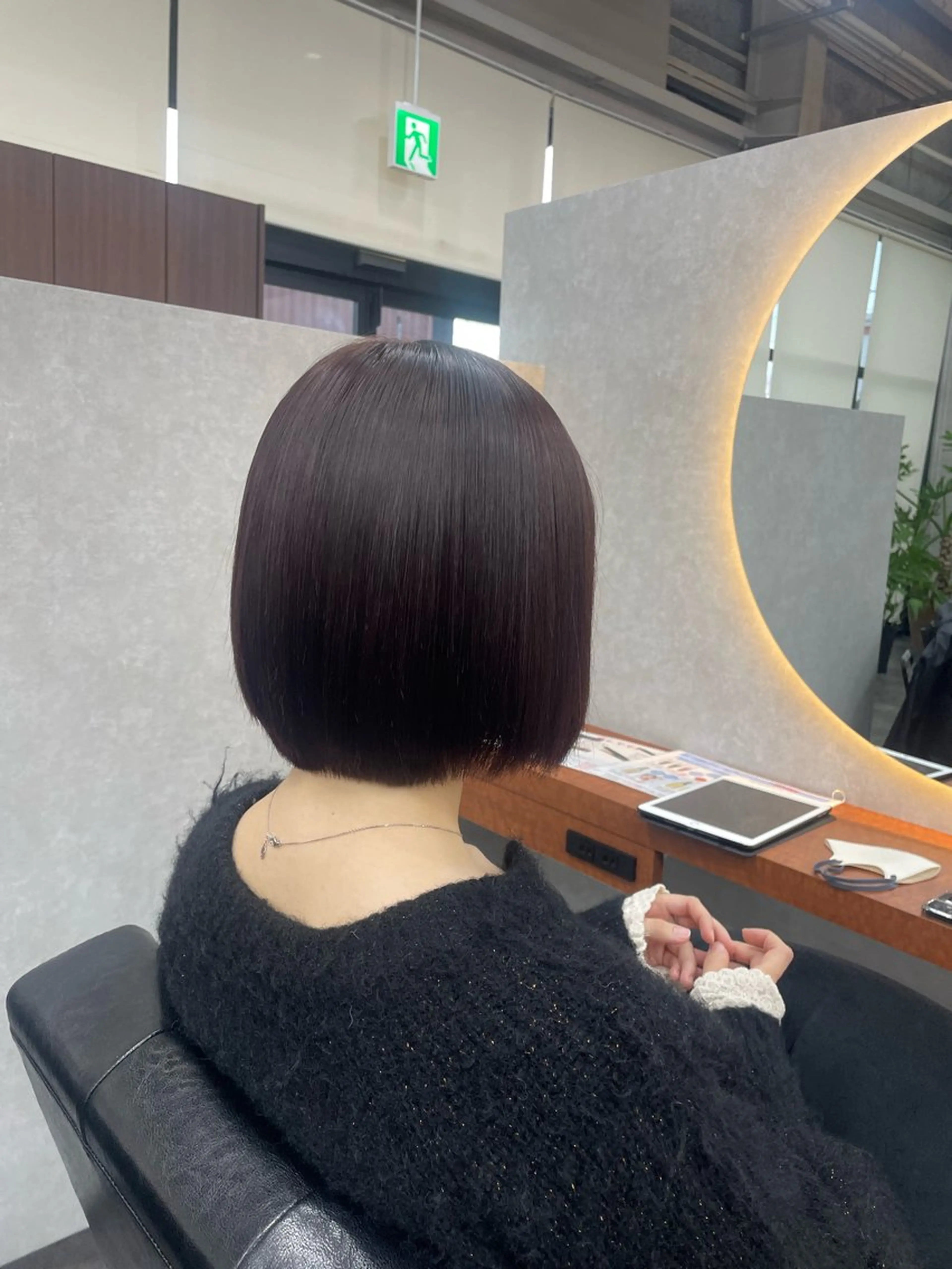 ミディアム 佐藤 菜穂のヘアスタイル