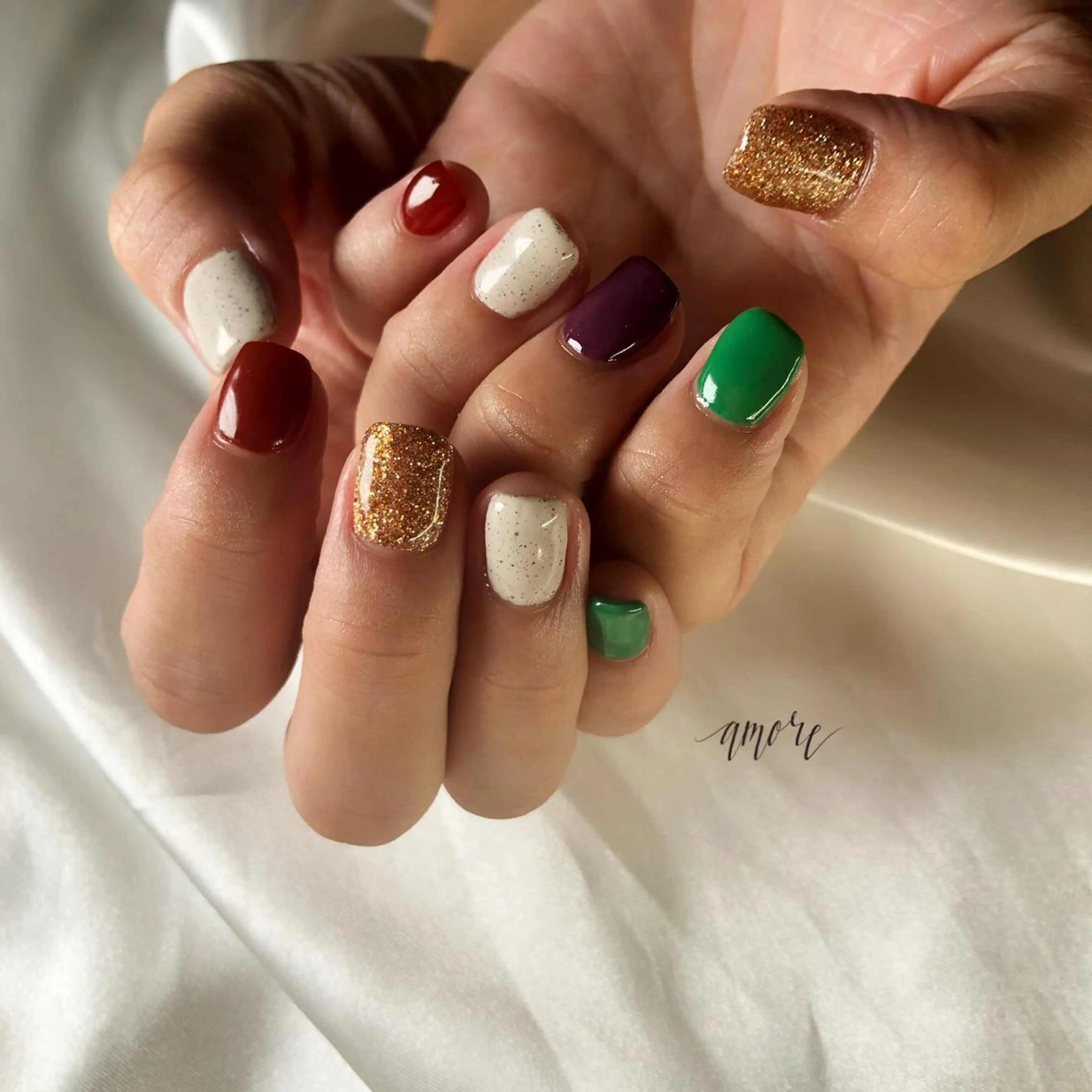 ネイル ジェルネイル 氷ネイル・うるうるネイル マグネットネイル ミラーネイル ニュアンスネイル You kyehwaのネイルデザイン