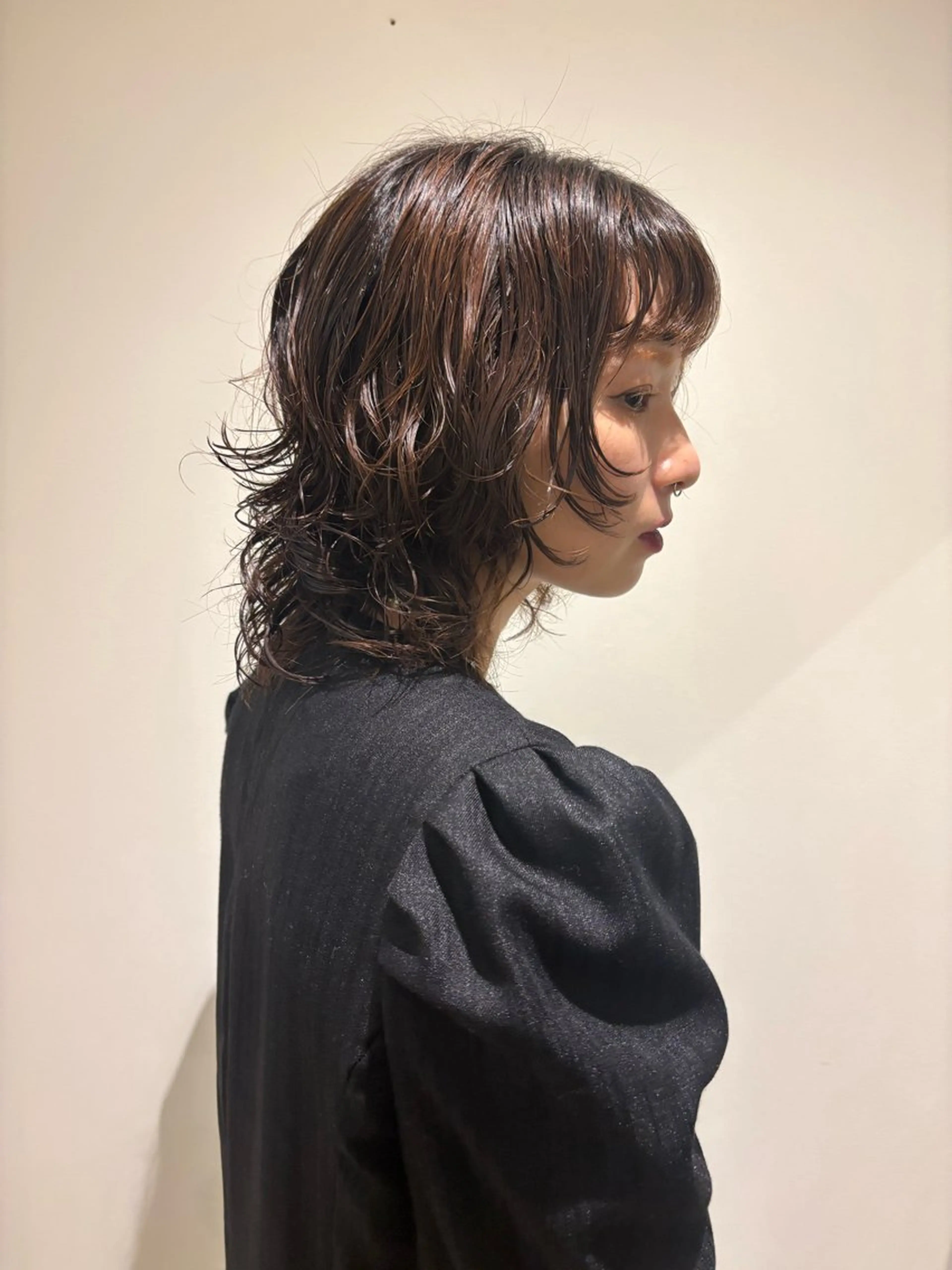 ミディアム ミディアムパーマ ウルフカット 津田 里菜のヘアスタイル