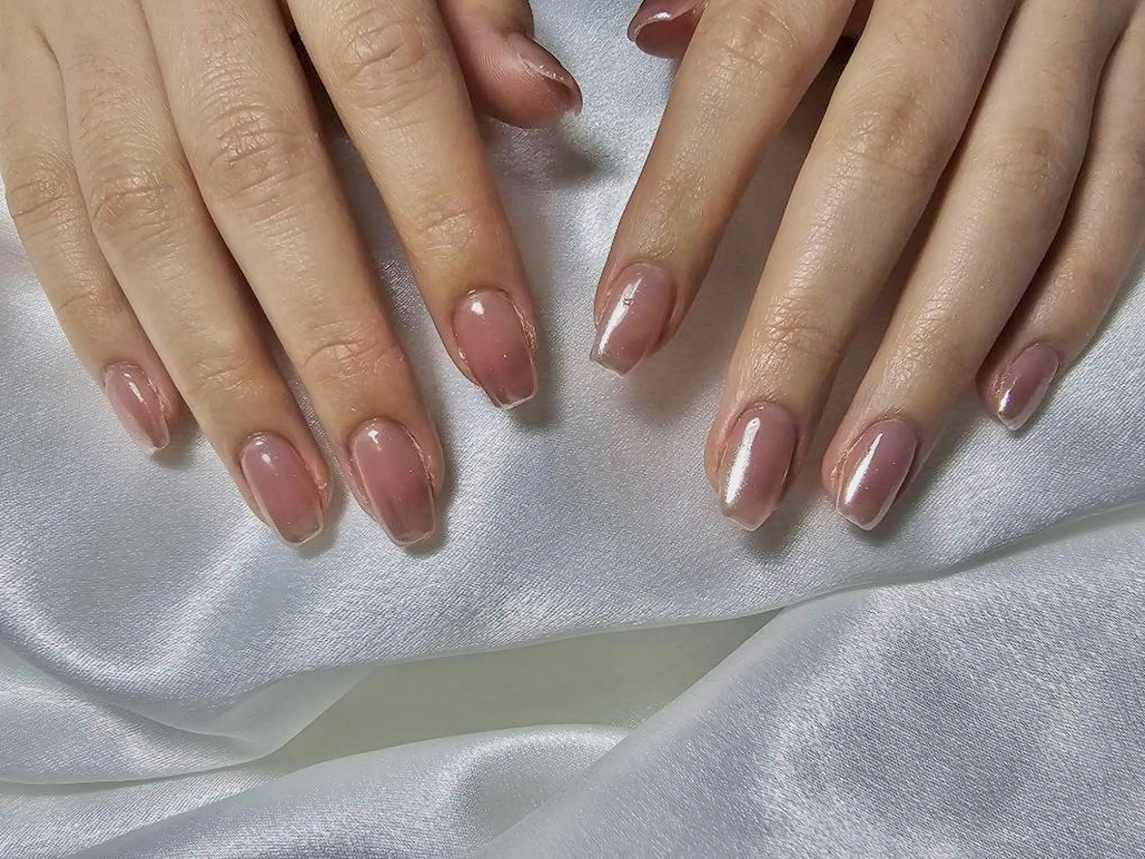 ネイル オーロラネイル 桜ネイル 入学式 フラワーネイル フットネイル ハンドネイル mogunail &blowのネイルデザイン