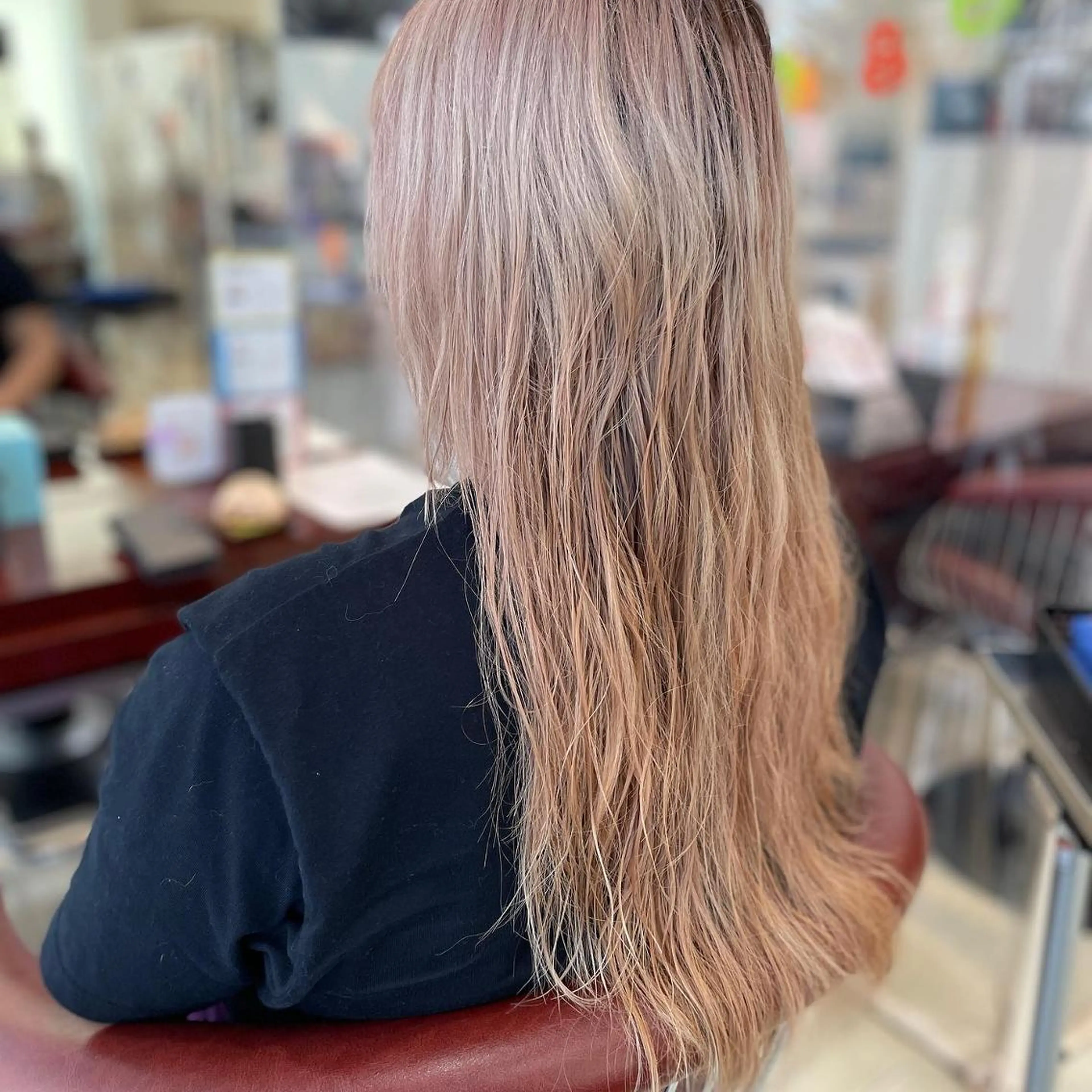 ミディアム カラー パーマ ヘアアレンジ メンズ キッズ マツエク・マツパ 子どものヘアアレンジ メンズバレイヤージュ バレイヤージュ グラデーションカラー レイヤーカット sara 荒井店のヘアスタイル
