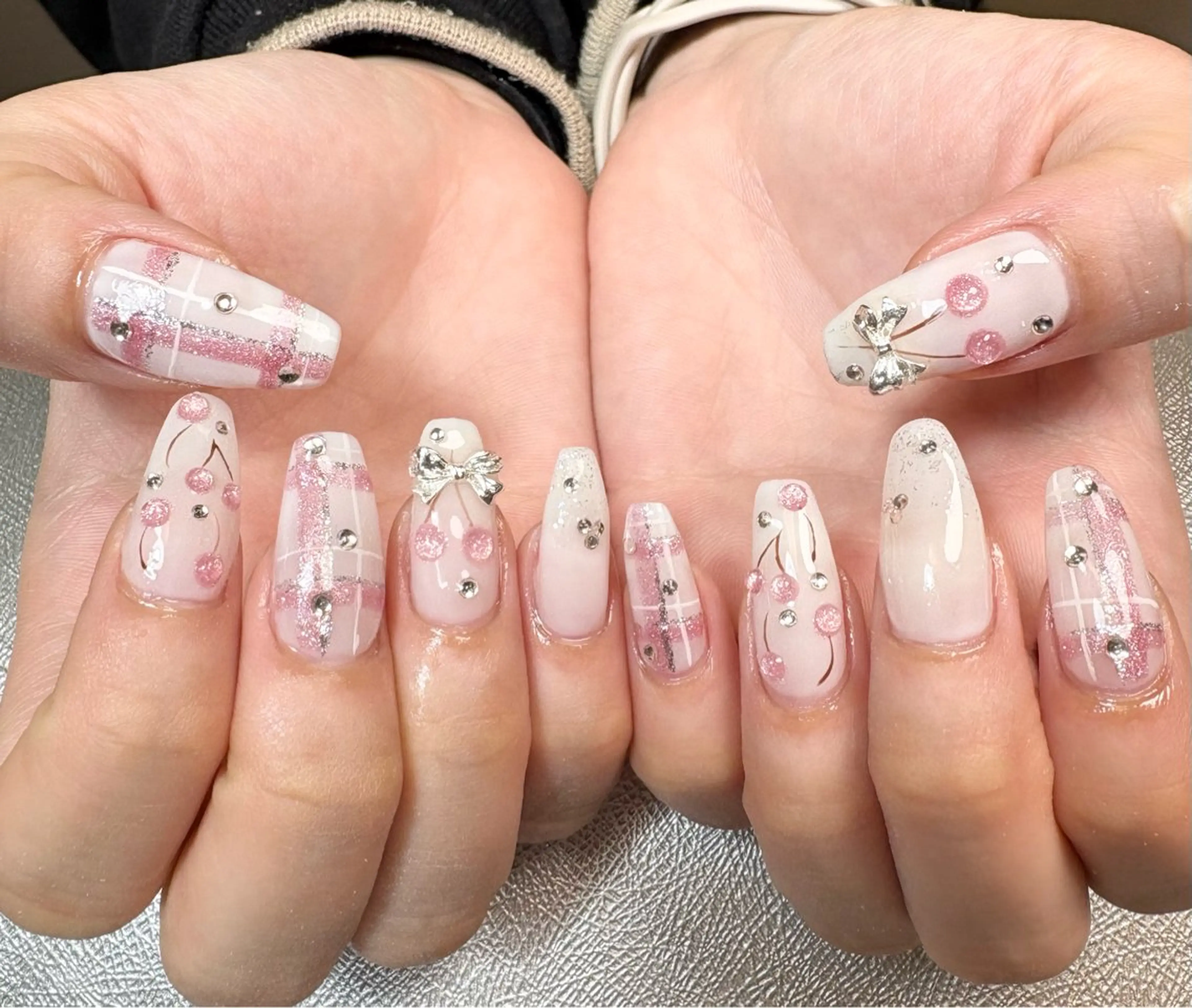 ネイル リボン ハンドネイル ✨韓国✨nail salonLumieのネイルデザイン