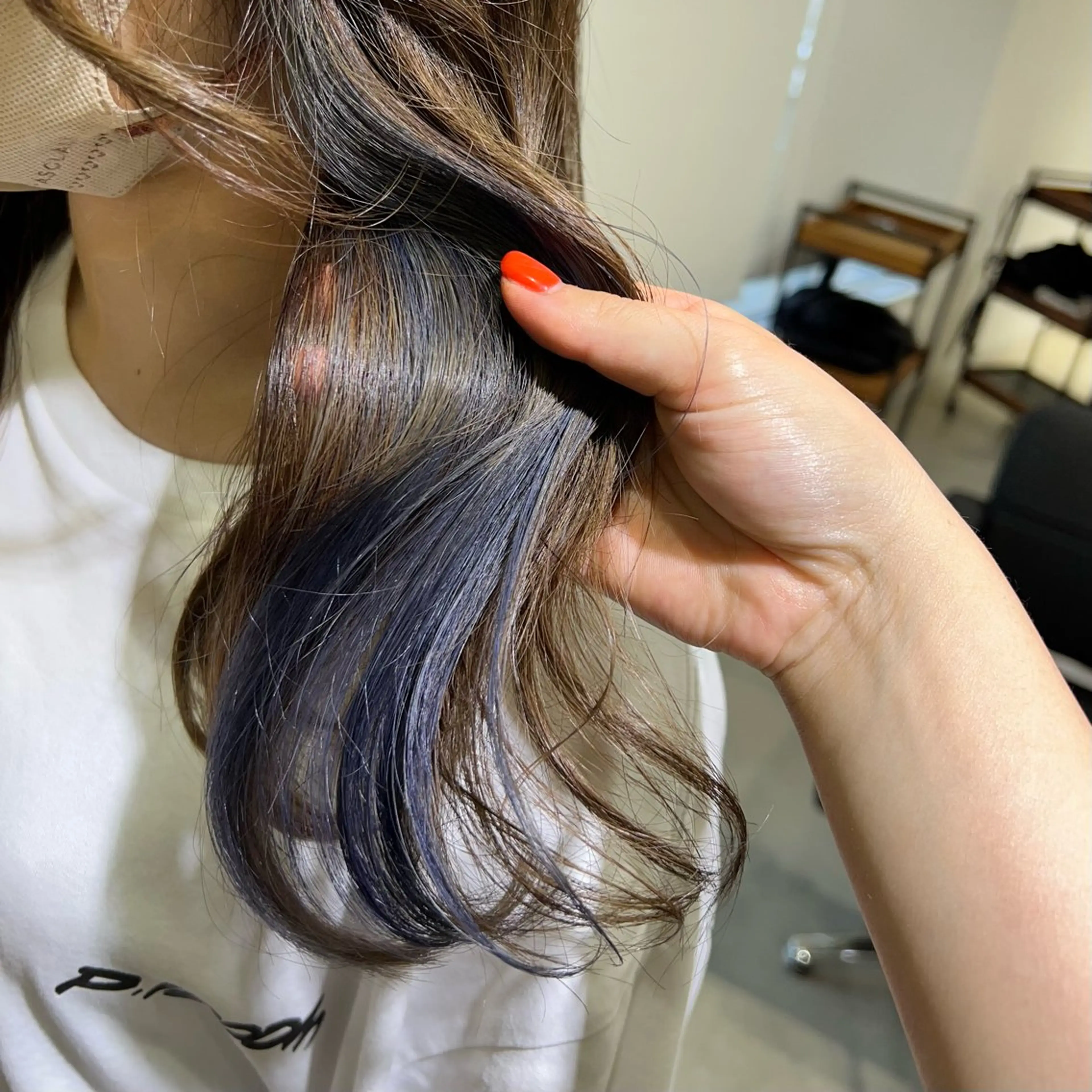 ミディアム anB ハルカのヘアスタイル
