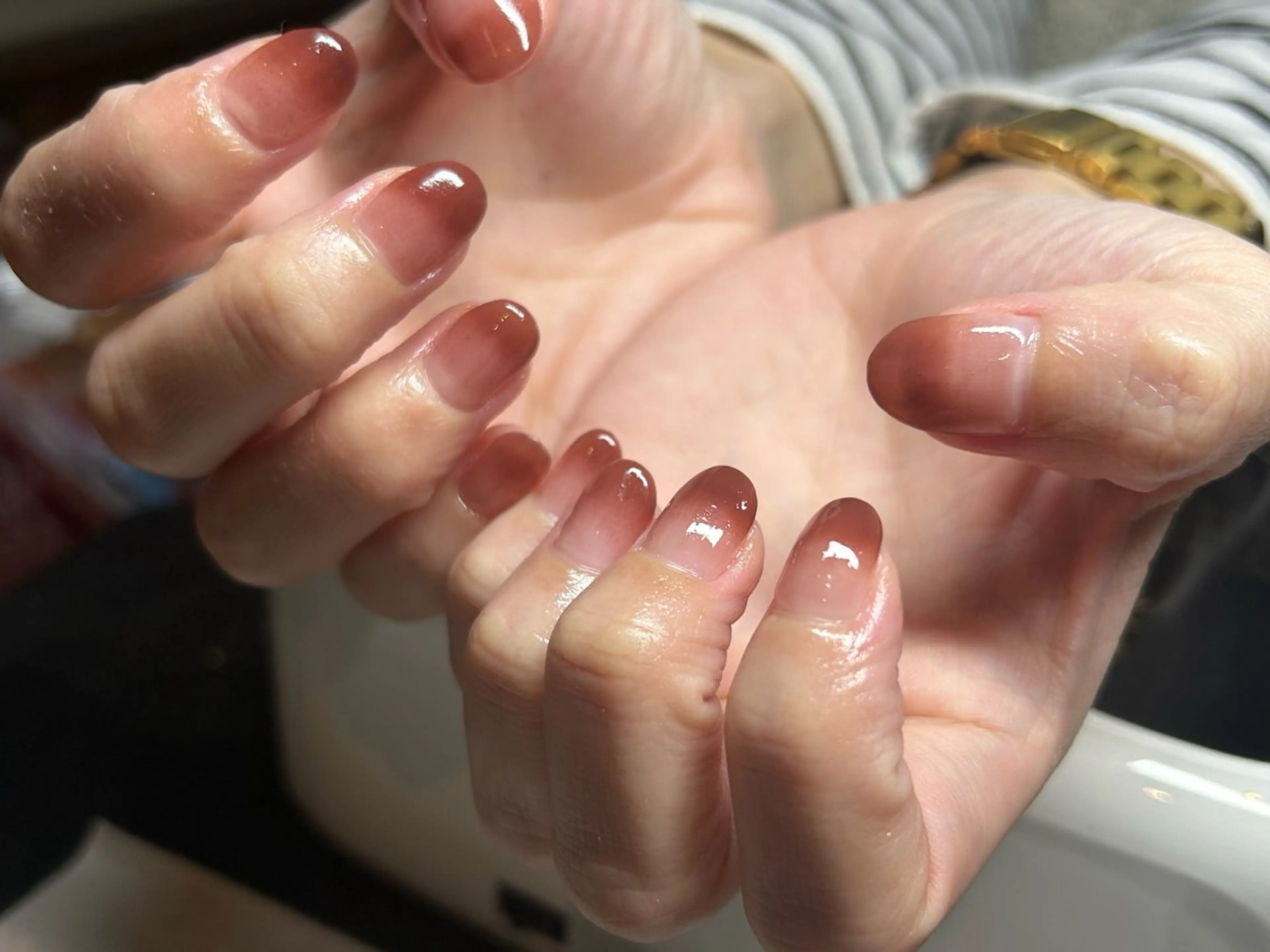 ネイル グラデーション AMUCI NAIL Shihomiのネイルデザイン