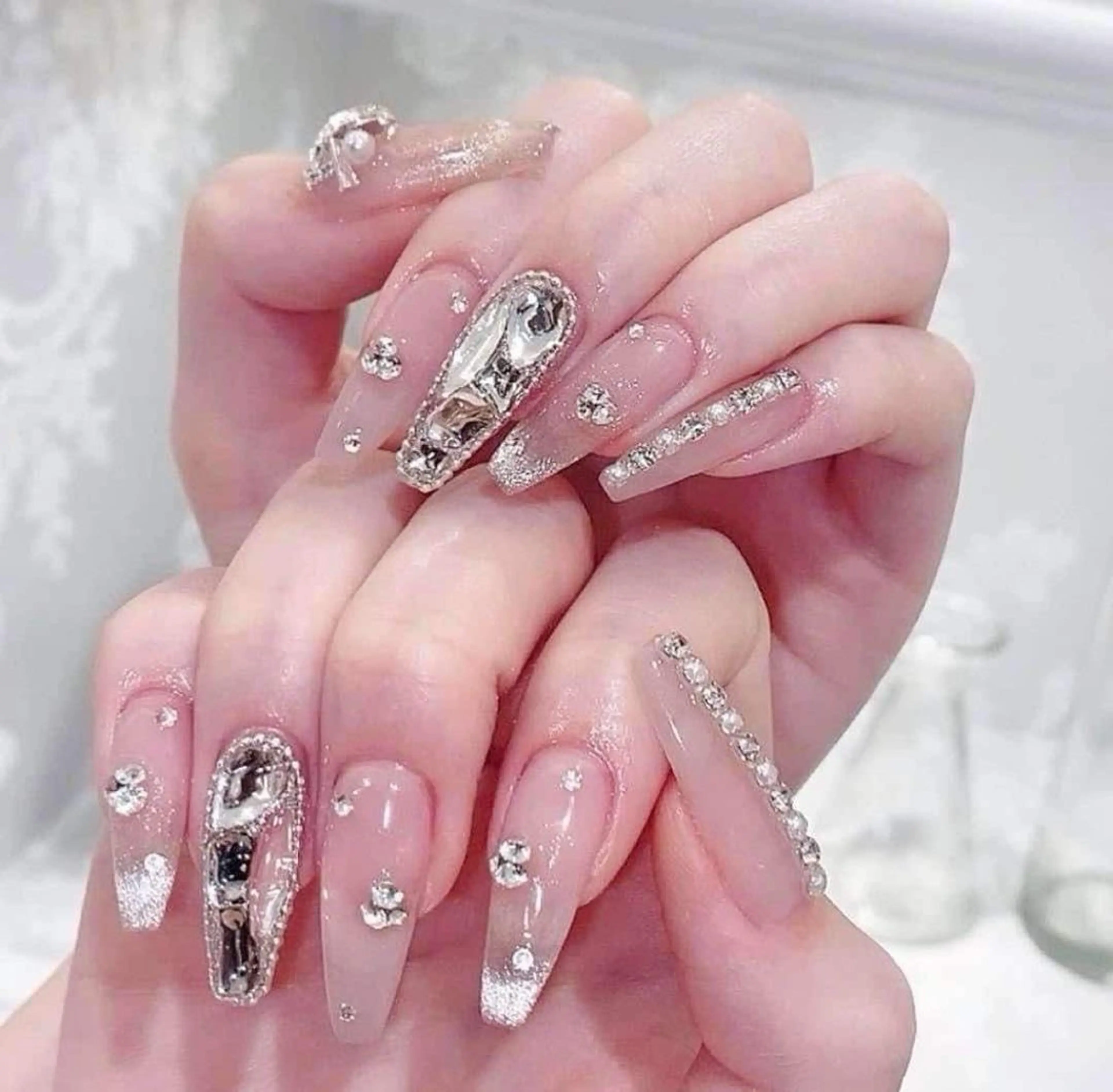 ネイル アートネイル 長さ出し ジェルネイル キラキラネイル マグネットネイル Lee Nails チップ長さだし専門店のネイルデザイン
