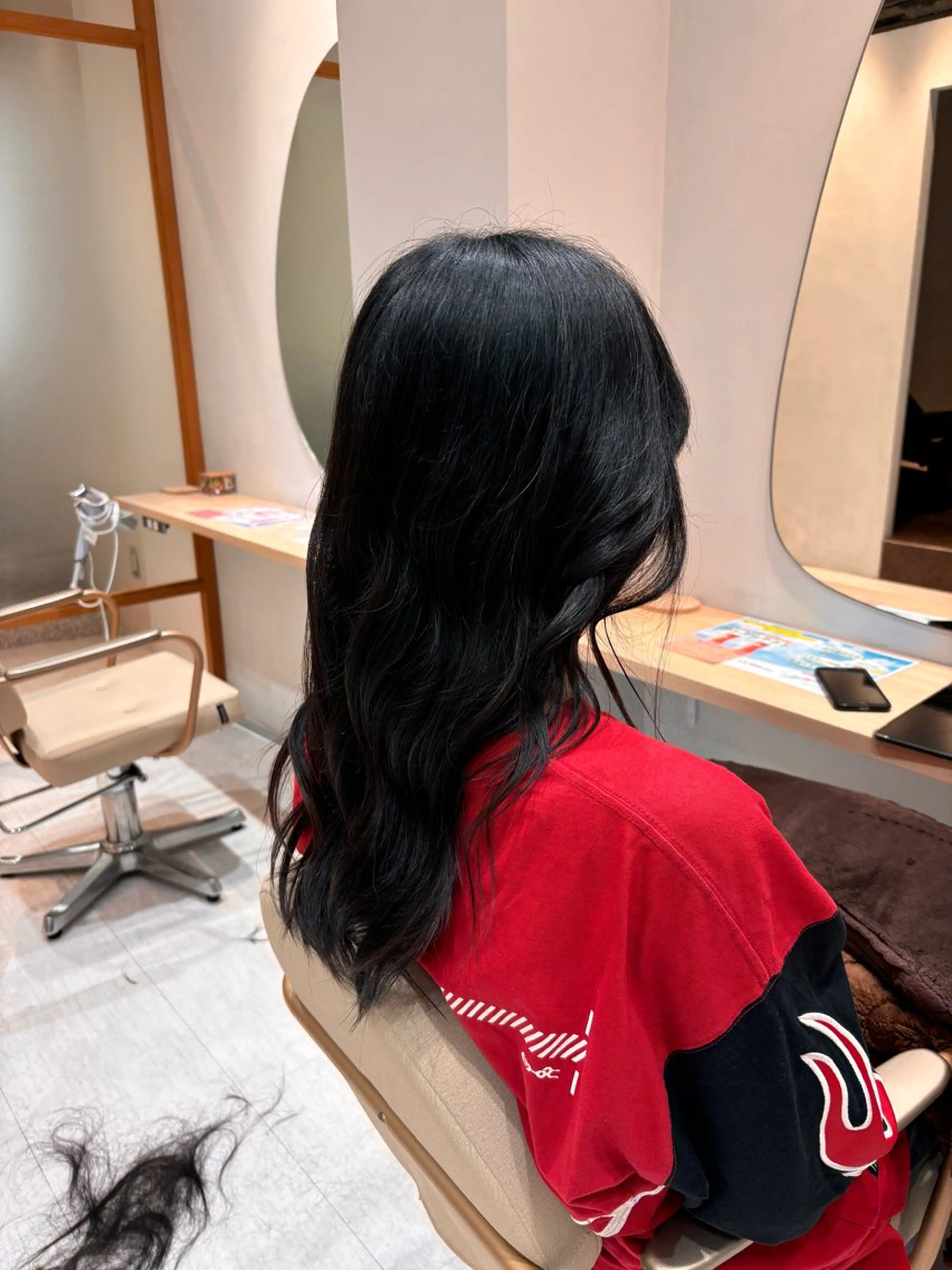 セミロング 顔周りカット レイヤーカット 小林 琉花のヘアスタイル