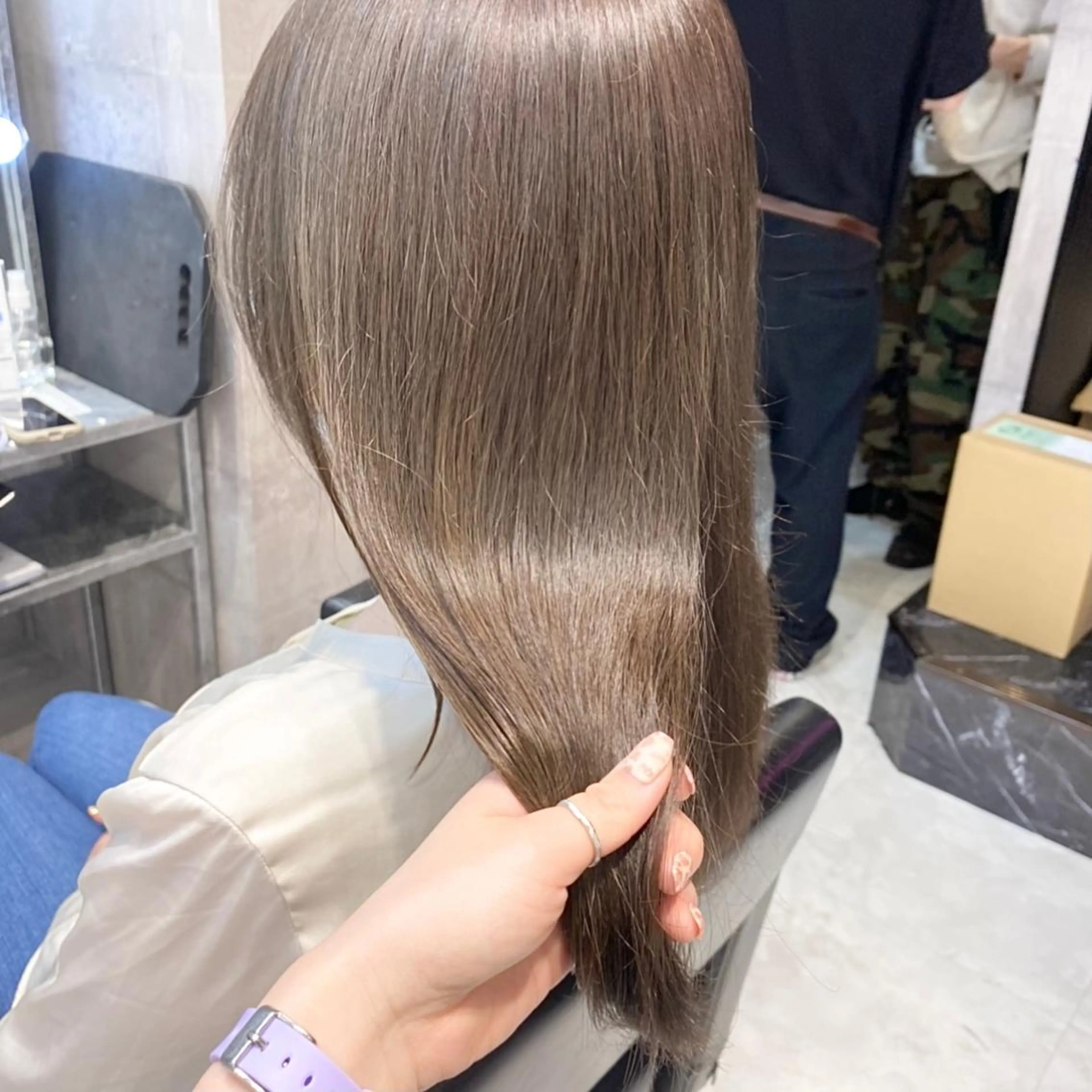 セミロング カラー ヘアアレンジ メンズ キッズ お悩み解決美容師 💐AMIのヘアスタイル