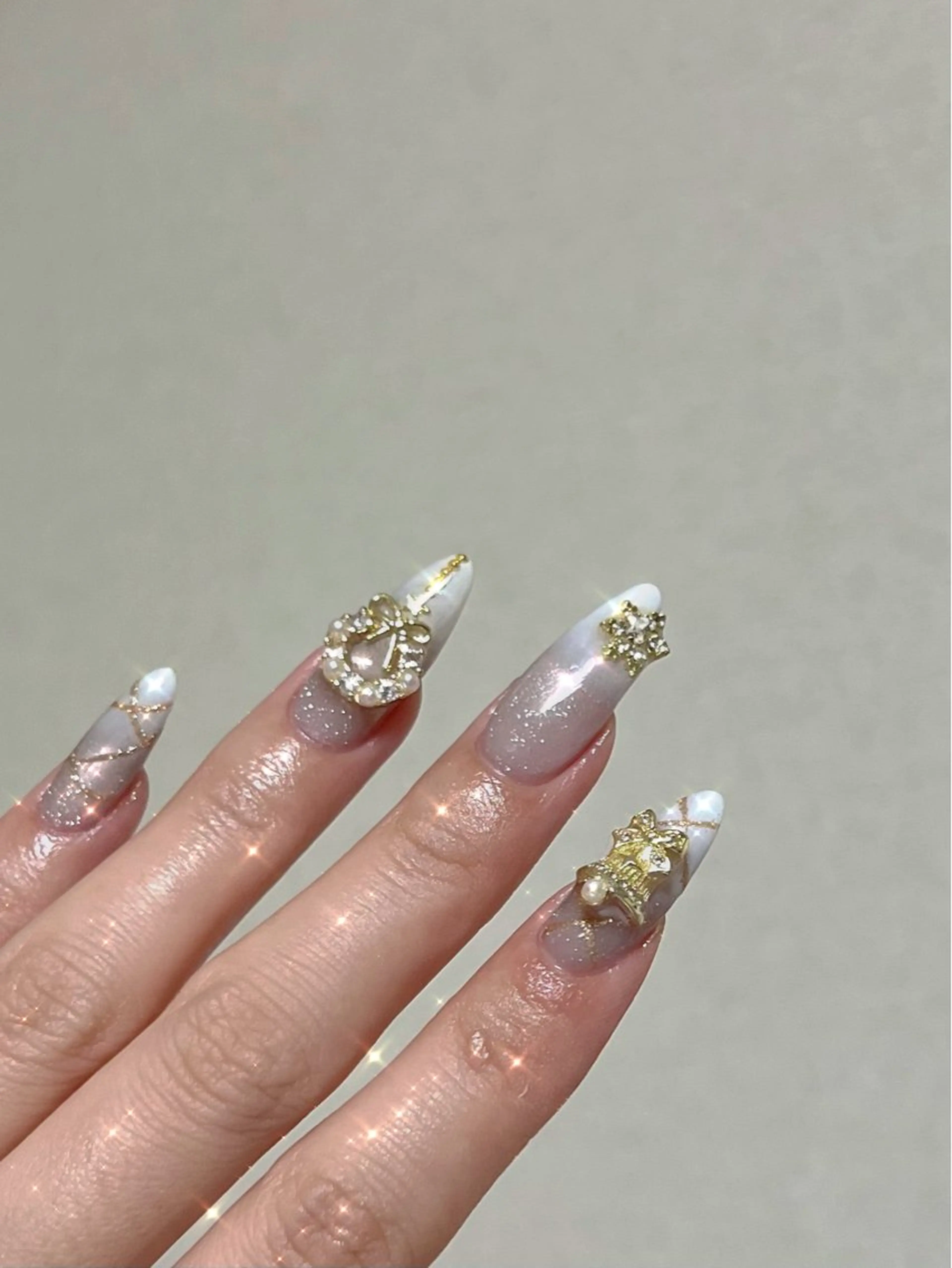 ネイル nailsalon moe.所属・yume 大人ガーリーネイルのネイルデザイン