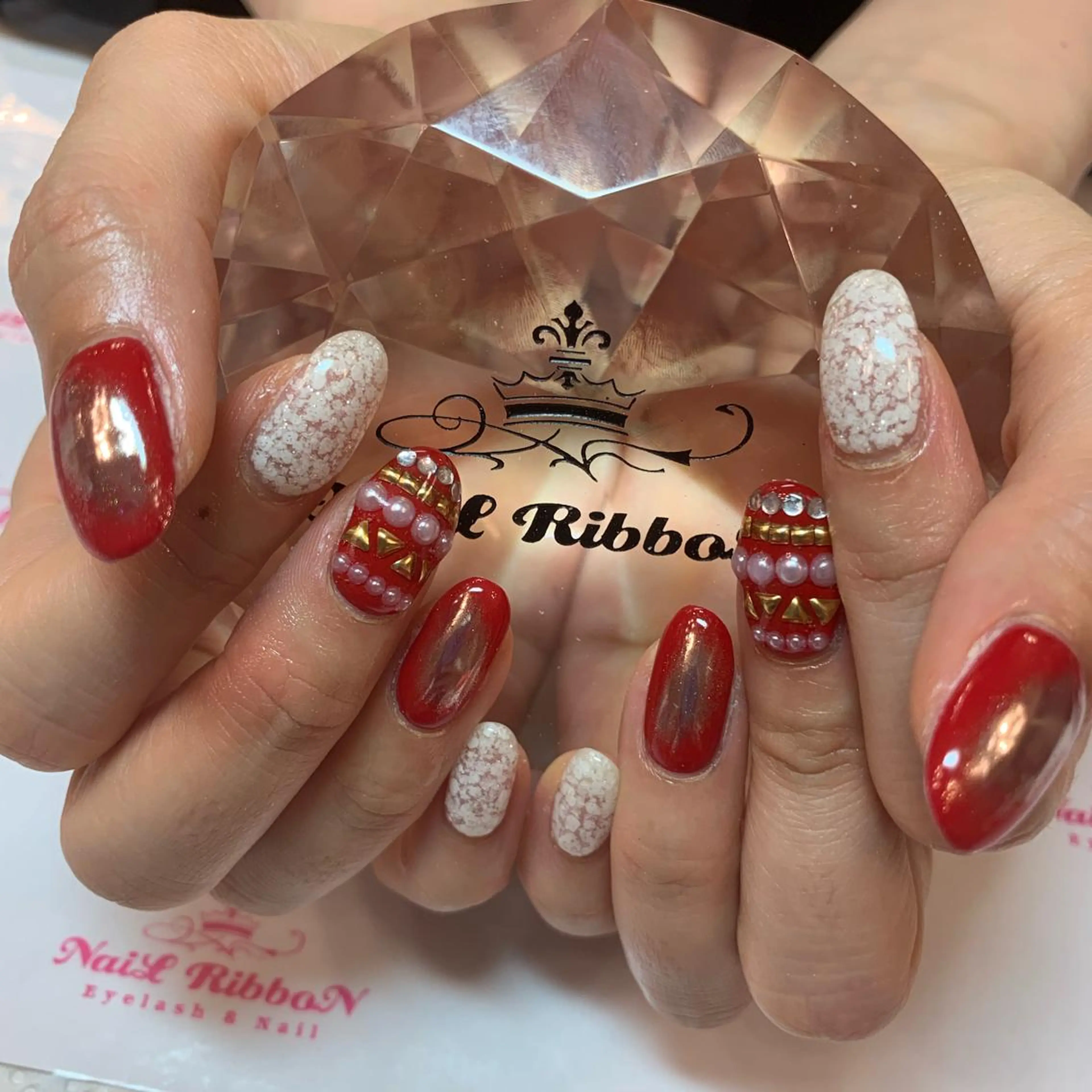 ネイル ネイルリボン 受付スタッフのネイルデザイン