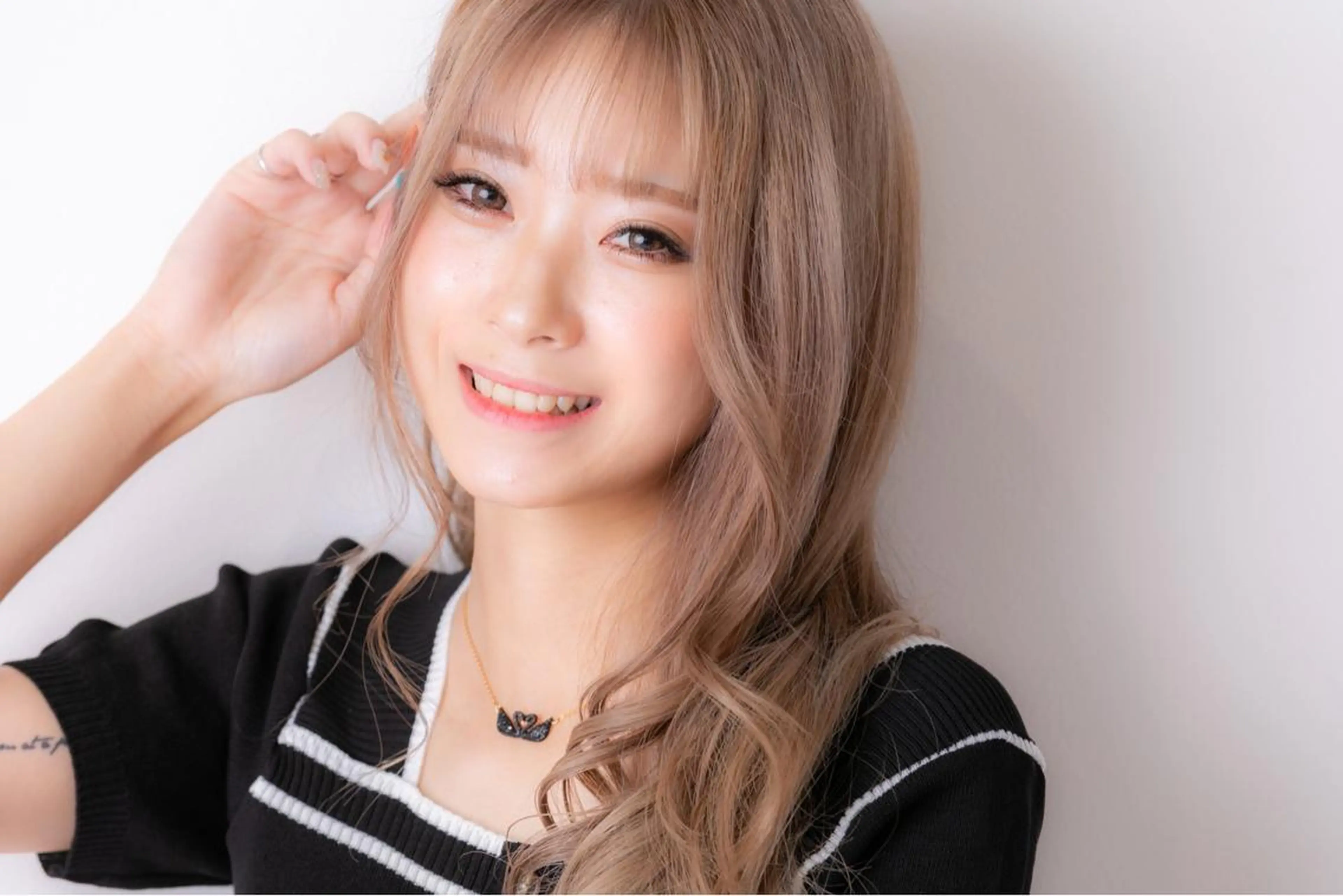 ロング カラー ベージュカラー 透明感カラー ミルクティーベージュ 外国人風カラー ヘアカラー トリートメント 樋口健人/ハイライト /白髪ぼかし/艶髪のヘアスタイル