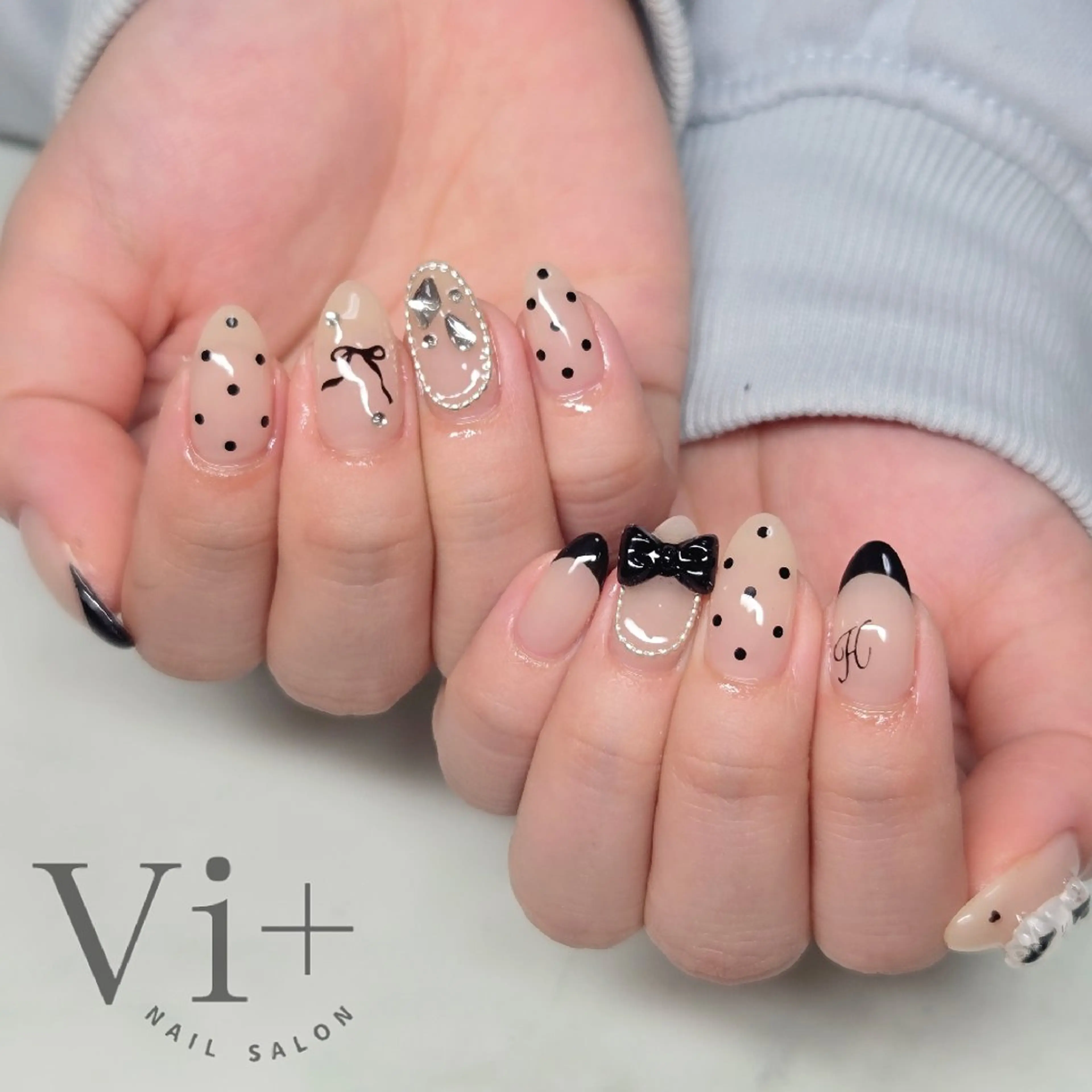 ネイル Nail Salon Vi+のネイルデザイン