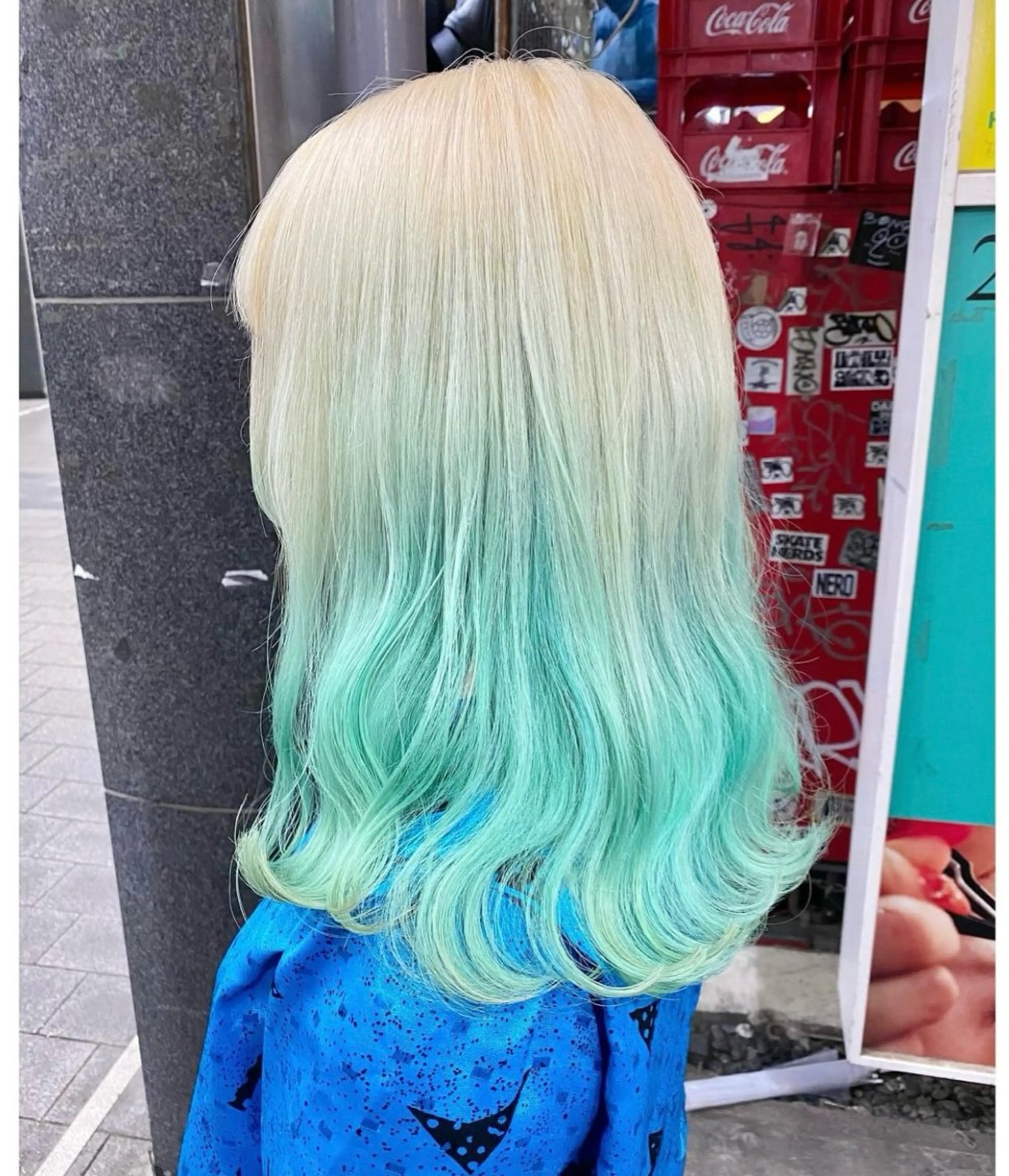 ミディアム カラー グラデーションカラー ヘアカラー TSUNO🦖 派手髪/オタク美容師のヘアスタイル