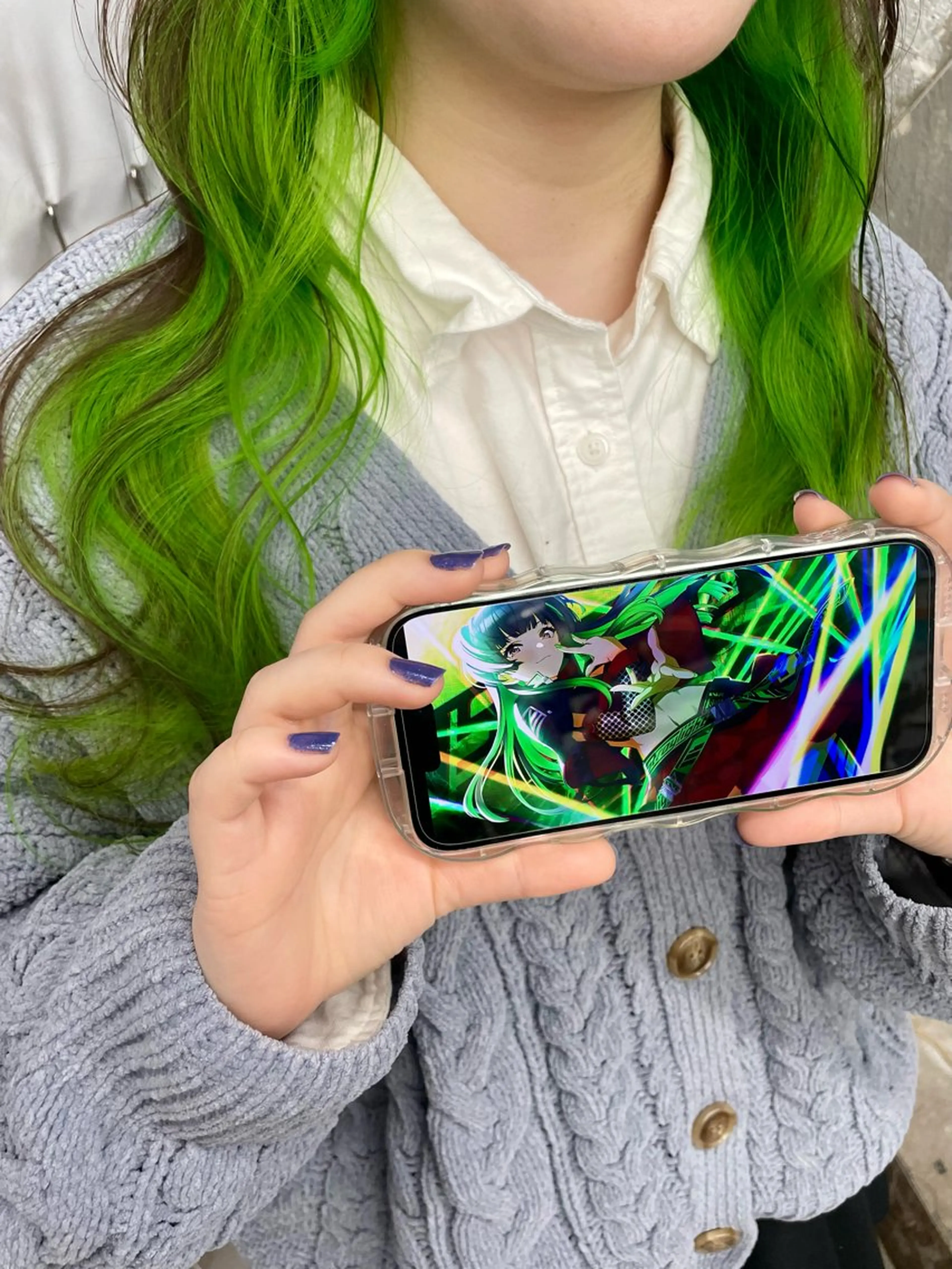 セミロング カラー ヘアカラー インナーカラー 推し ブリーチ  髪質改善のヘアスタイル