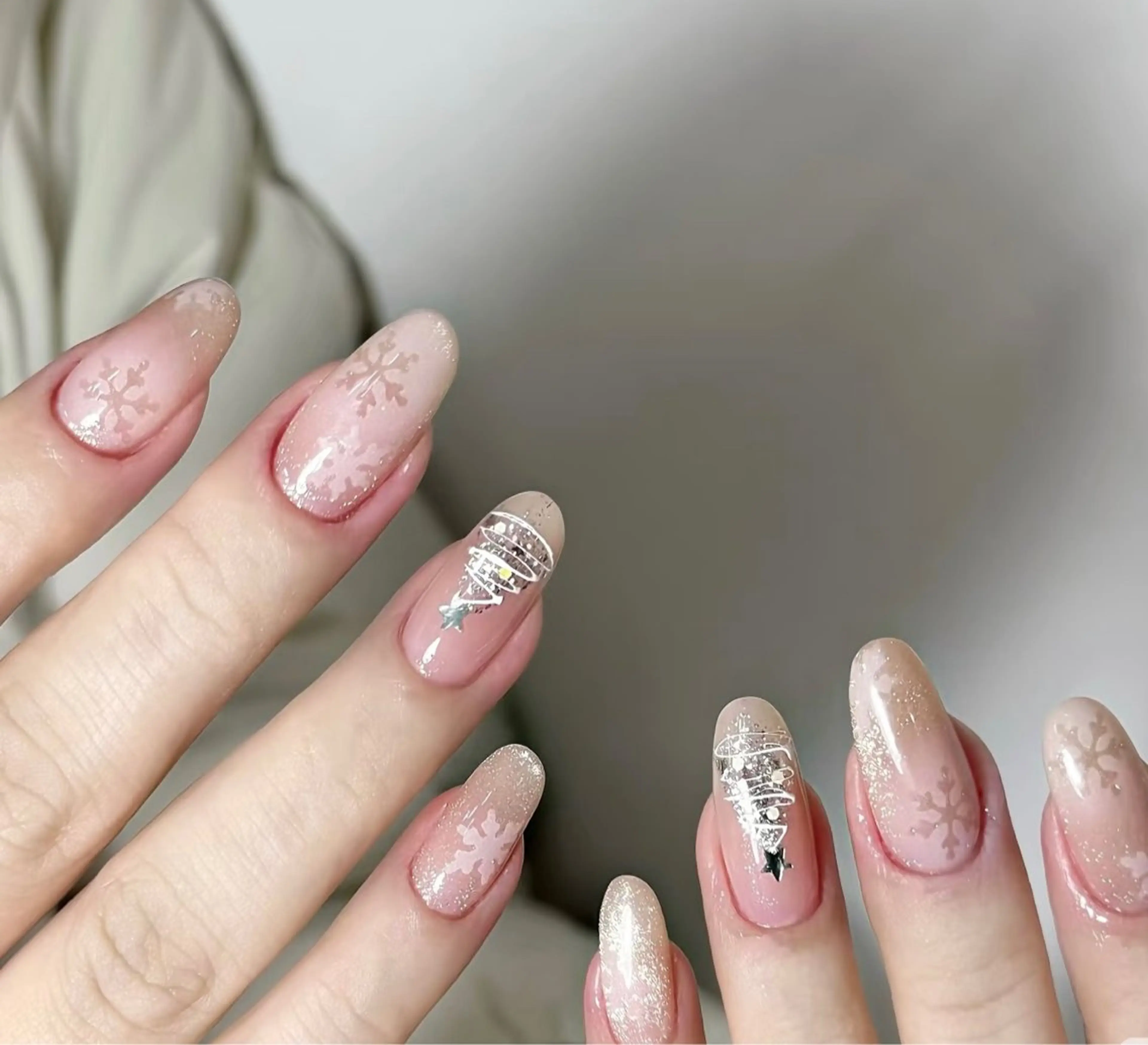 ネイル フレンチネイル ガーリー ガラスフレンチ 韓国ネイル ロングネイル ハンドネイル Venus nail チップ長さだし専門店のネイルデザイン
