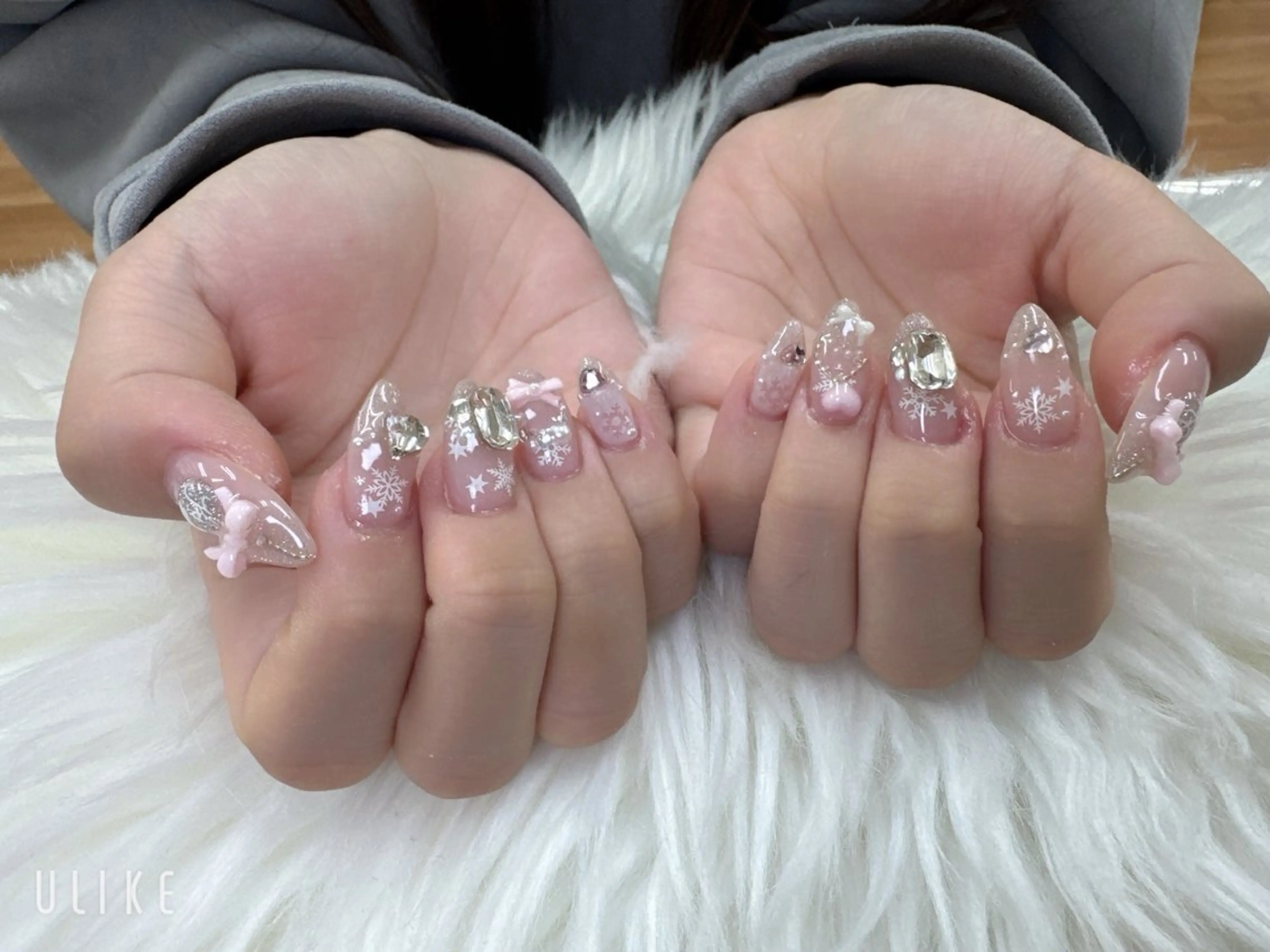 ネイル フレンチネイル グラデーション マグネットネイル ニュアンスネイル オフィスネイル ハンドネイル ハンドケア Hara Nail 【パラジェル使用】のネイルデザイン