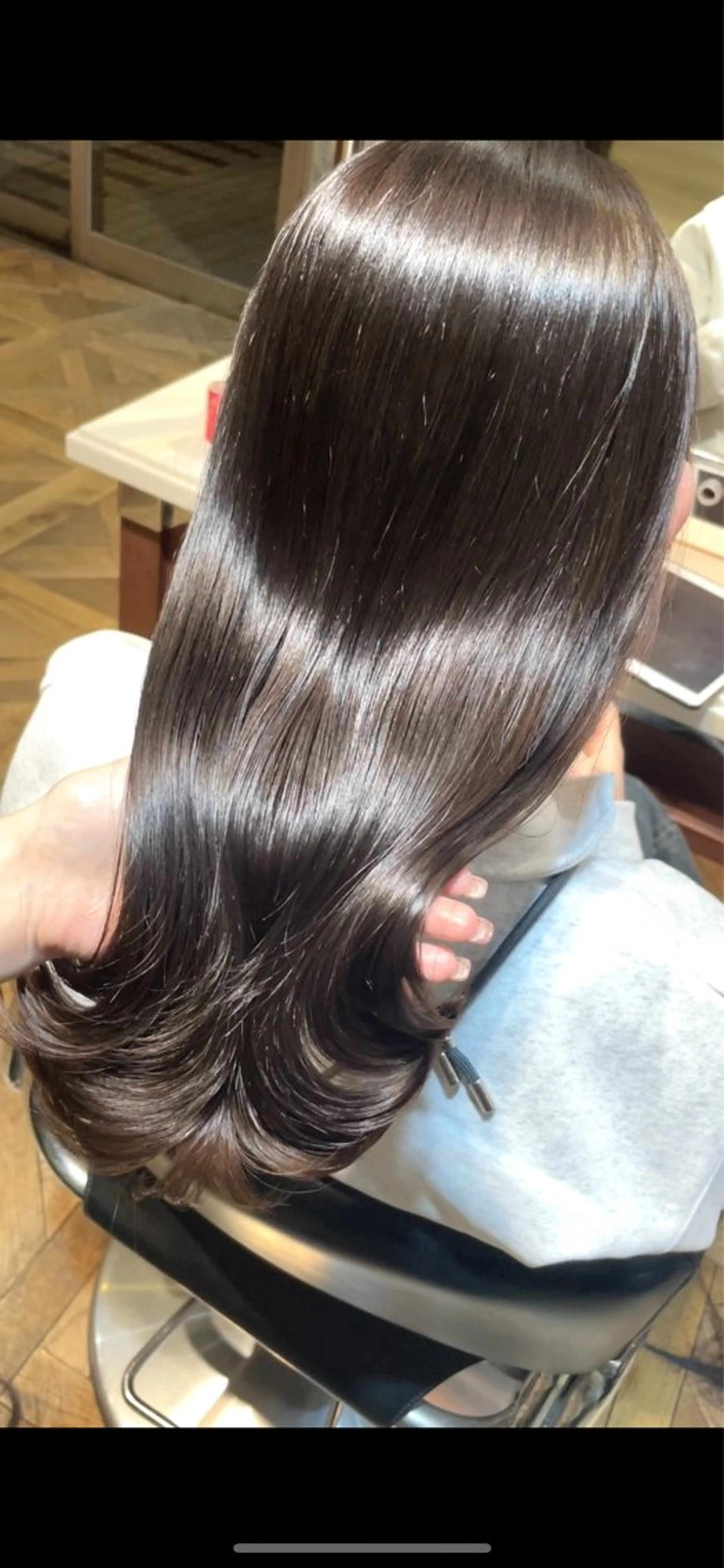 セミロング カラー ブリーチ グレージュ ブリーチなしカラー カット ヘアカラー トリートメント ご新規様限定 透明感カラーKANAのヘアスタイル