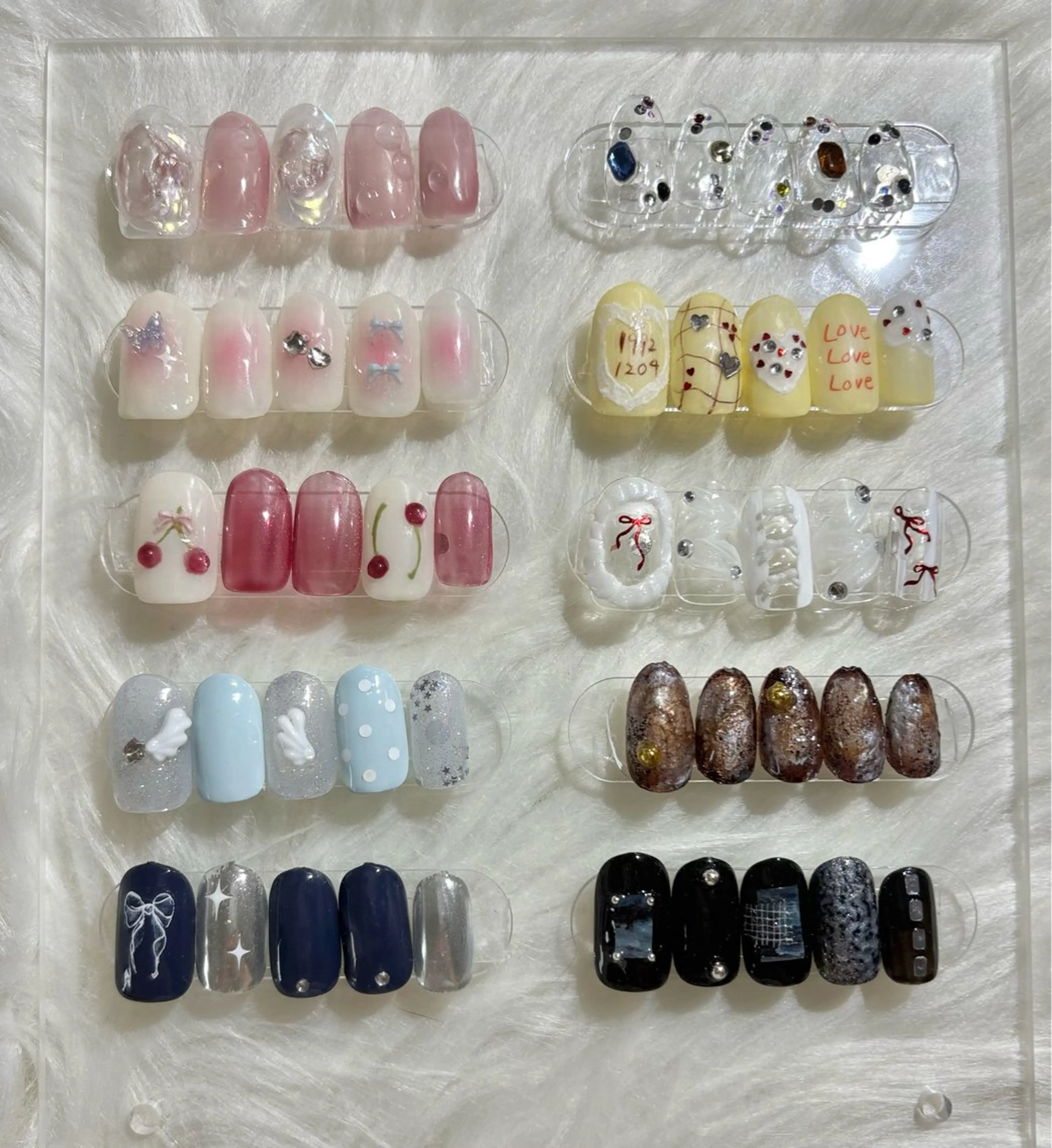 ネイル シオリ ⪩⪨のネイルデザイン