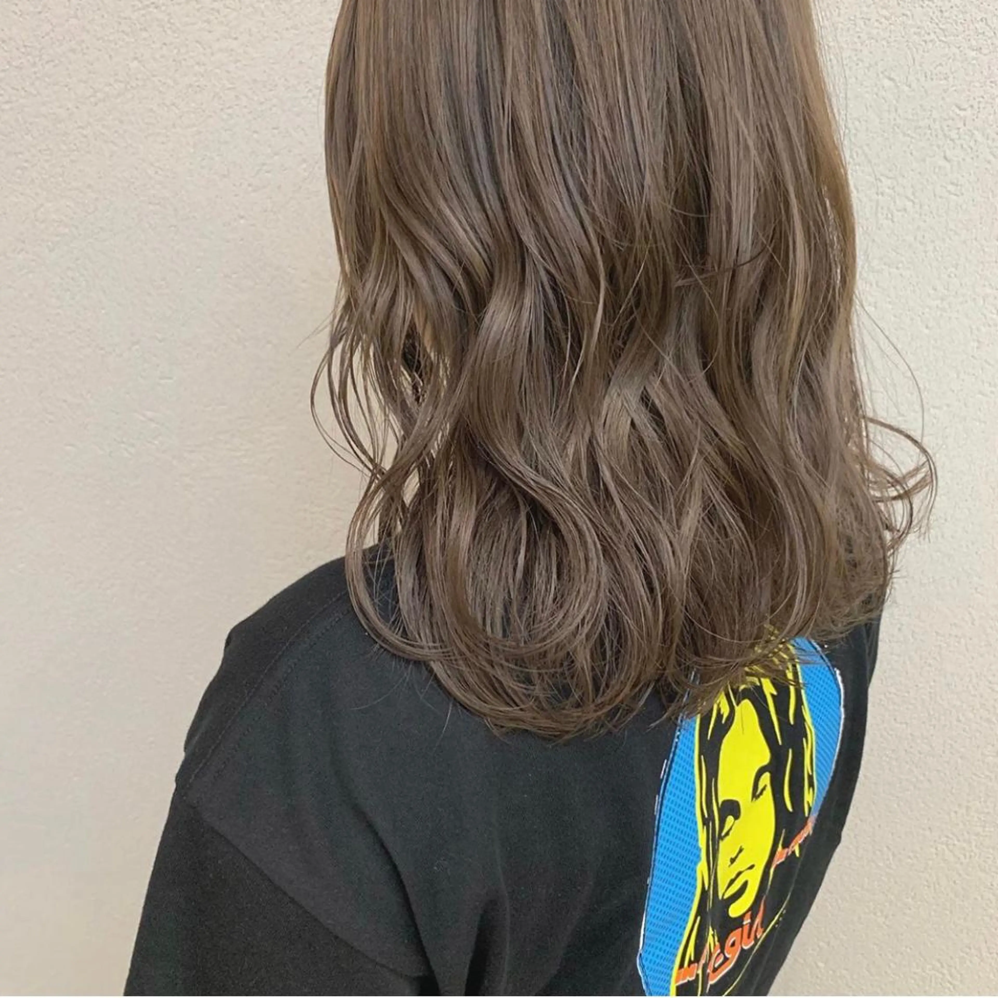 セミロング カラー ベージュカラー ブリーチ ayano /トレンドヘアのヘアスタイル