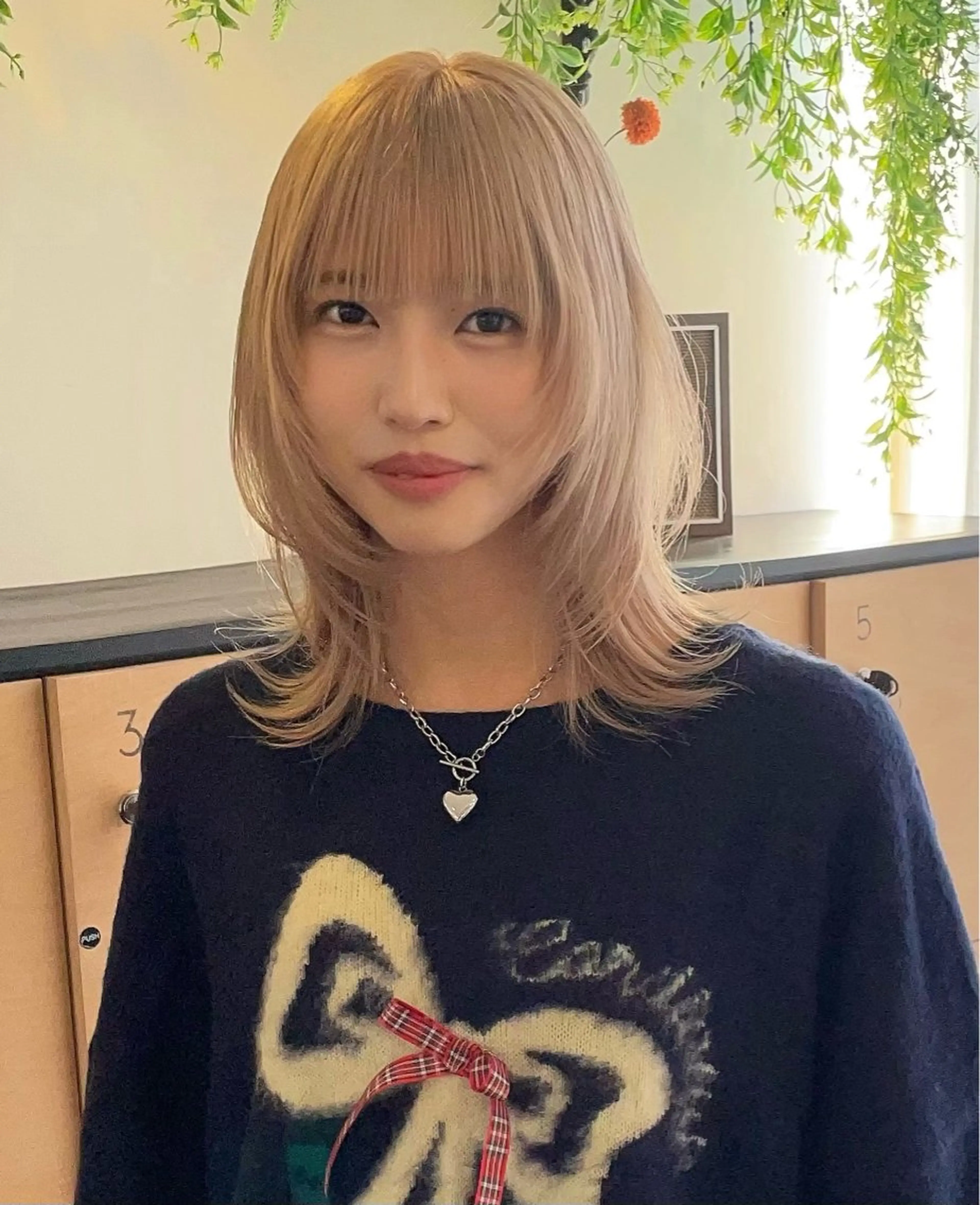 ミディアム モテるブラウンカラー の達人Tomoyaのヘアスタイル