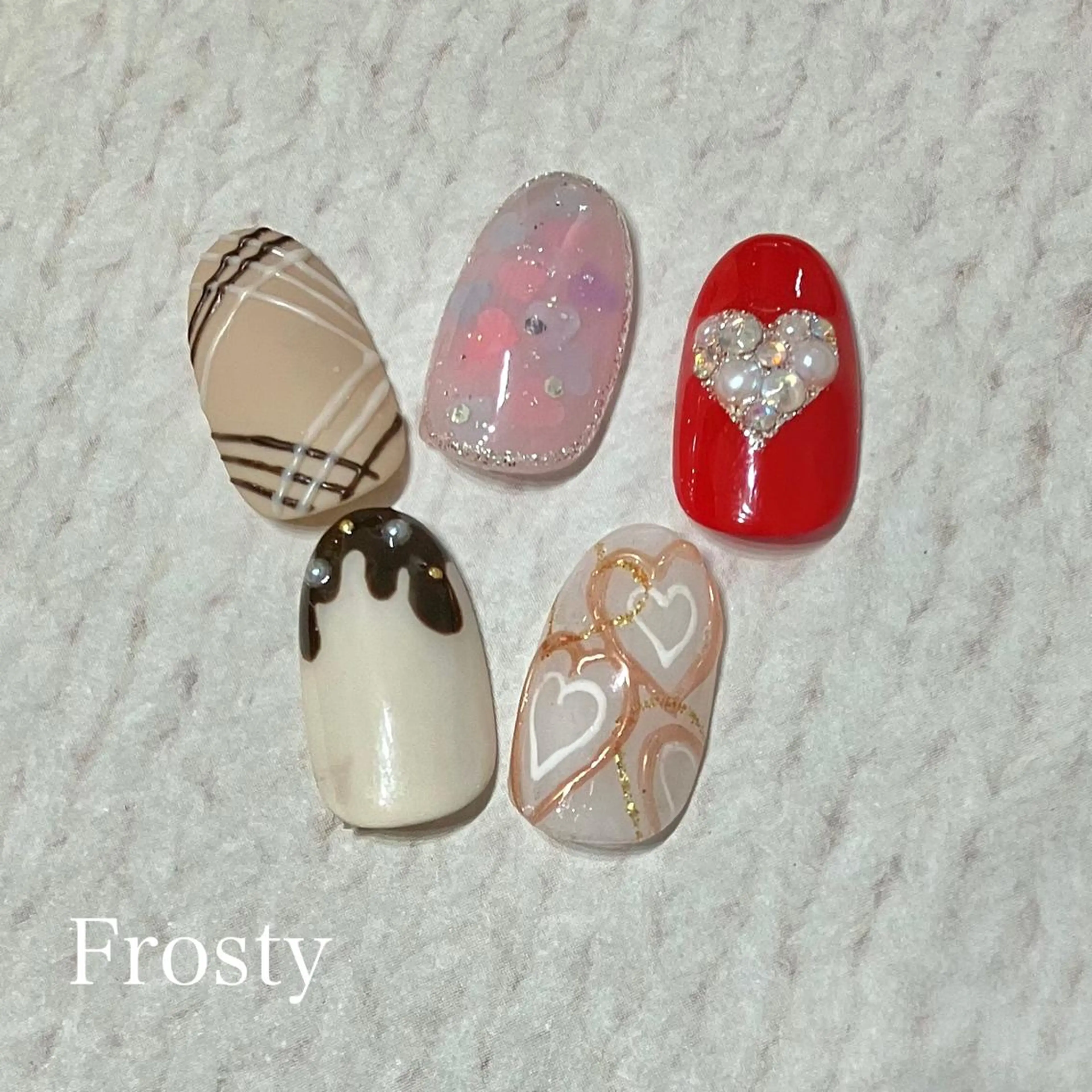 ネイル アートネイル バレンタイン ハンドネイル Mys. 三上紗紀のネイルデザイン