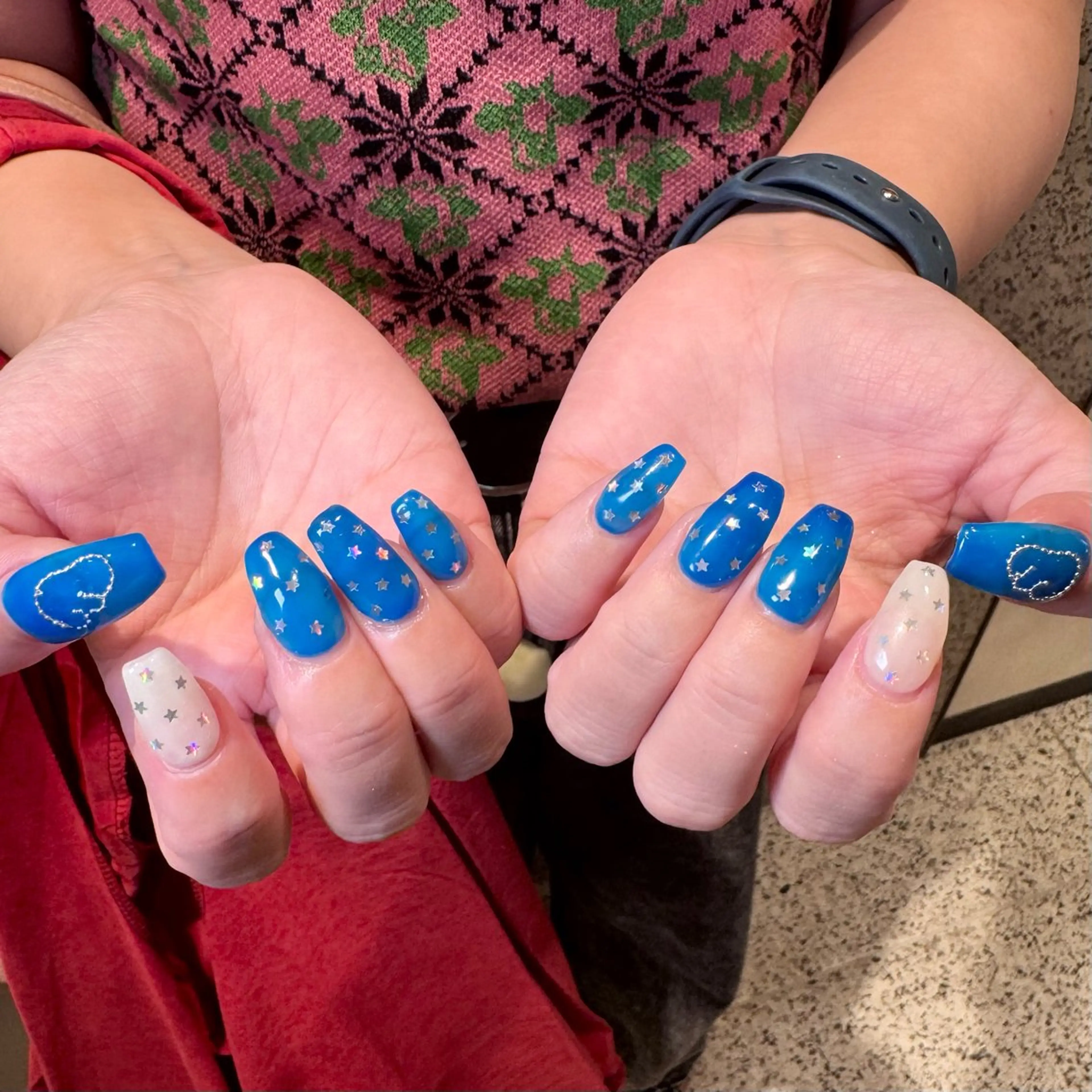 ネイル RIEKO🍒 ワンホン♡推しネイルのネイルデザイン