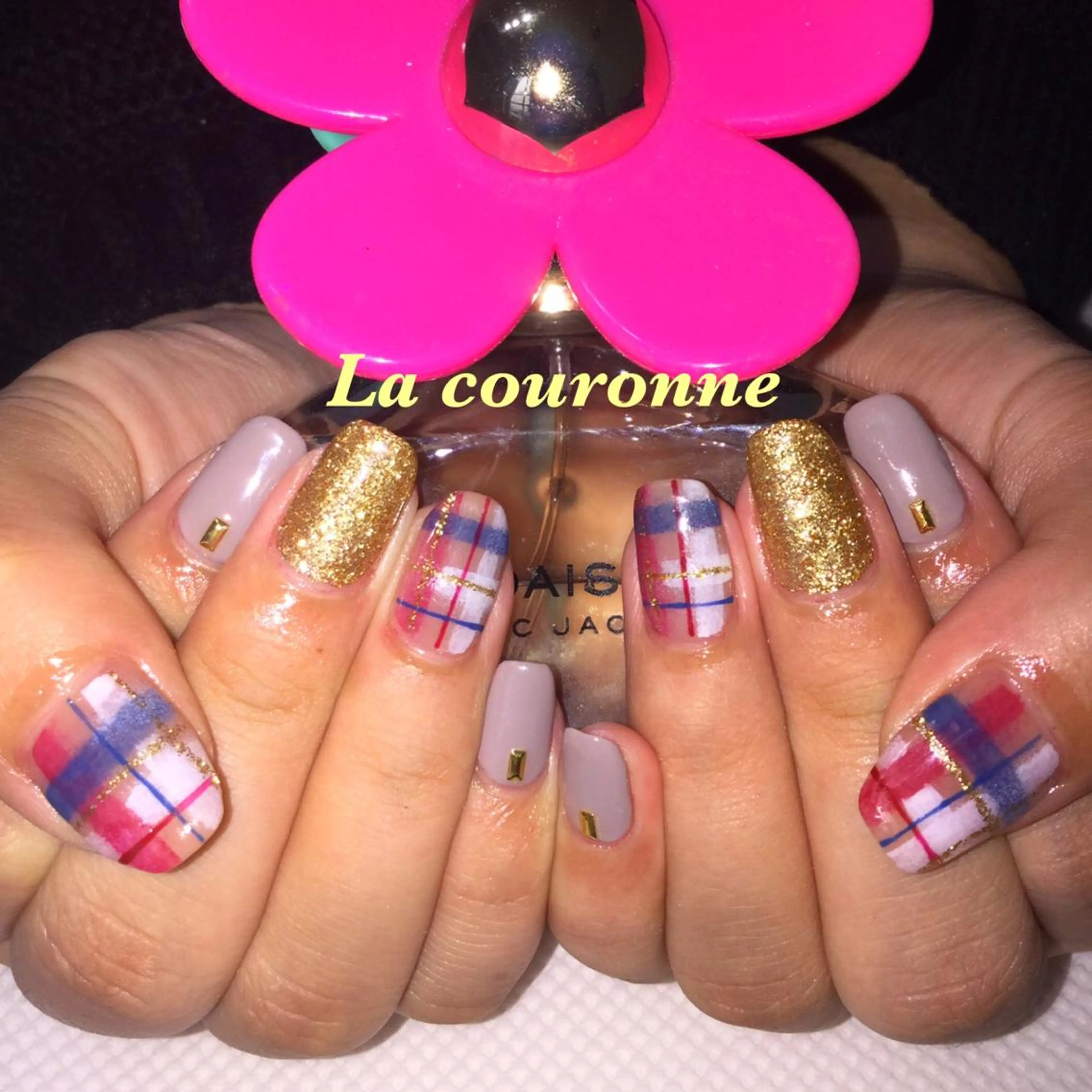 ネイル ハンドネイル Lacouronne NATSUMIのネイルデザイン