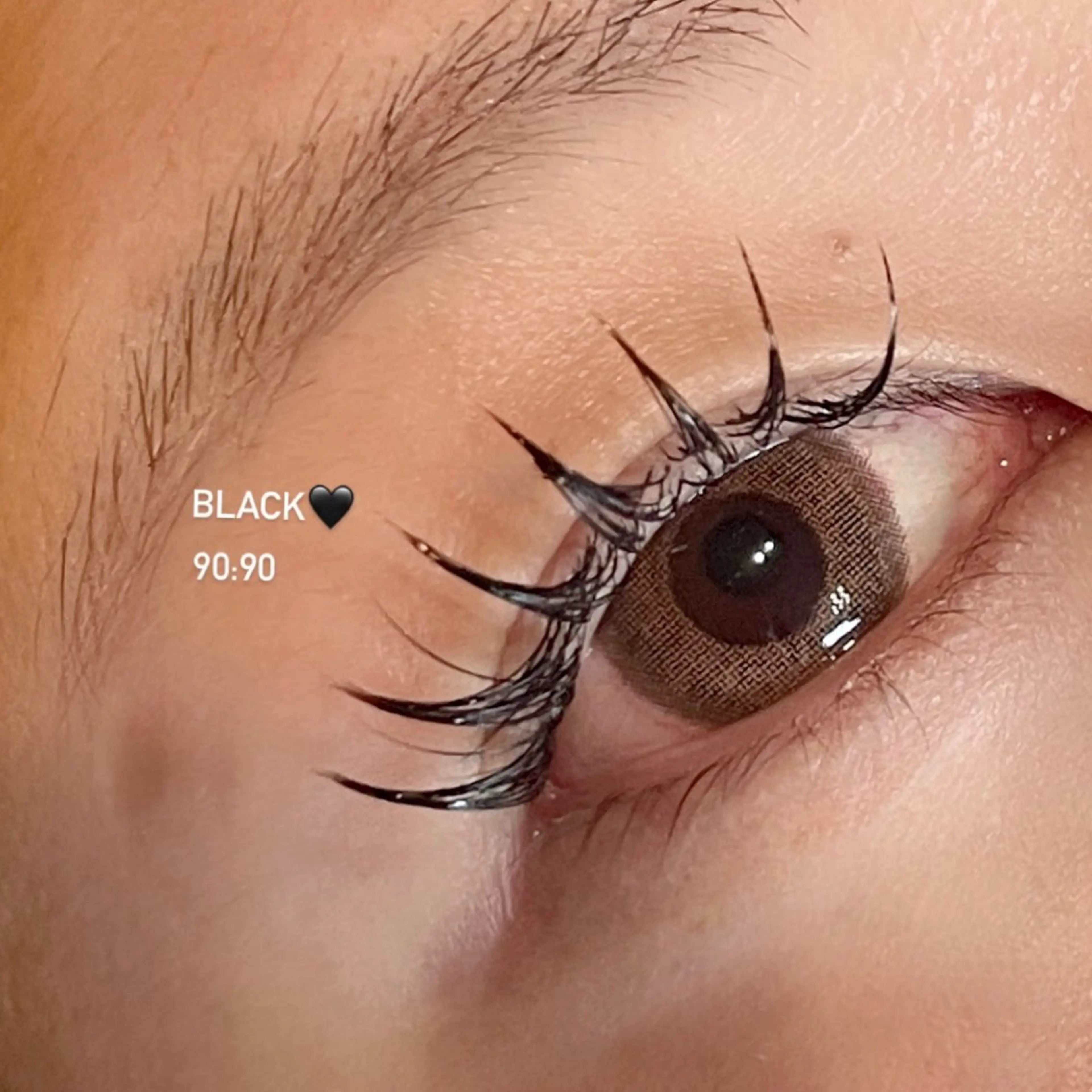 マツエク・マツパ マキノ キョウカのヘアスタイル