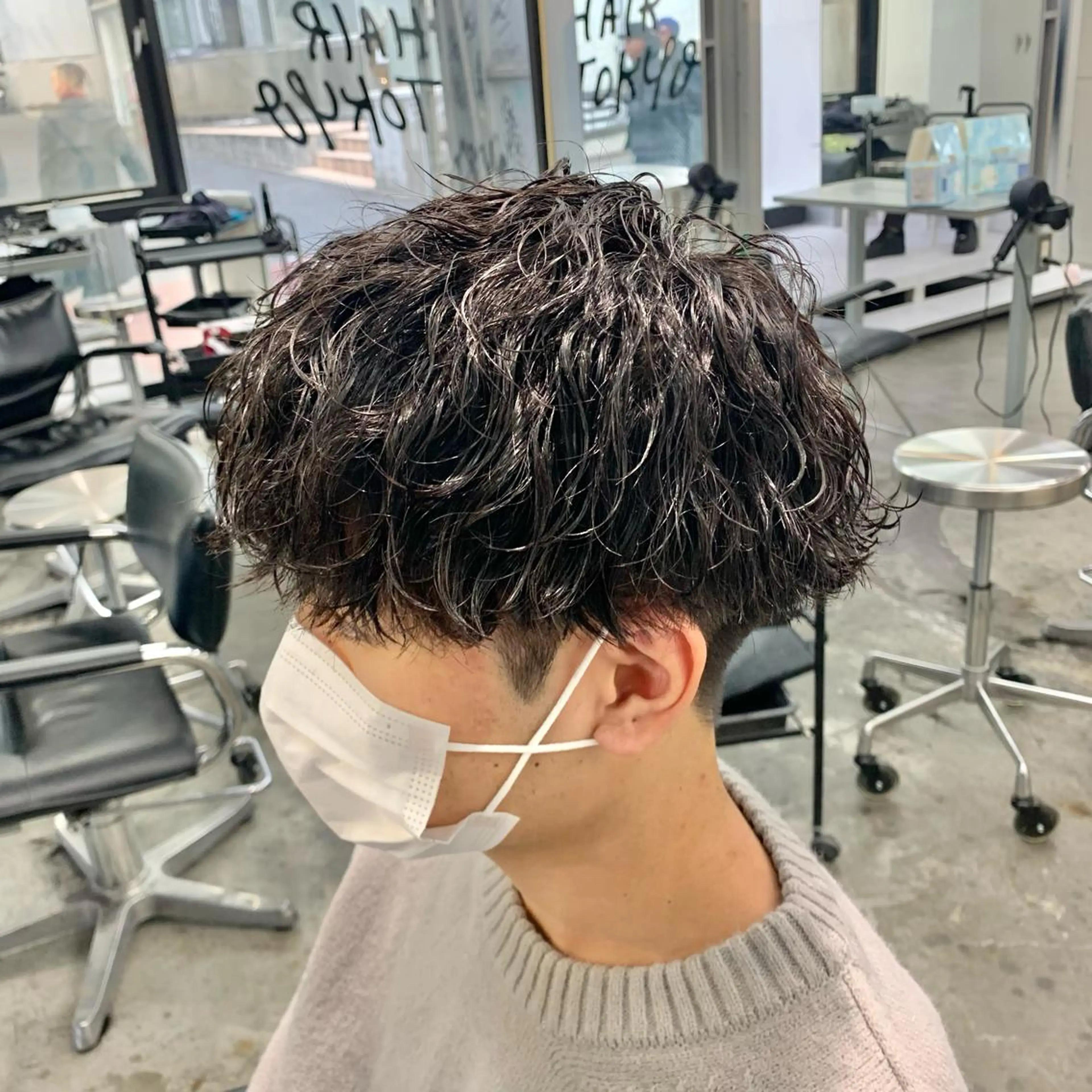 ショート パーマ メンズ 波巻きパーマ カット パーマ メンズ特化美容師/ 藤戸 椋のヘアスタイル