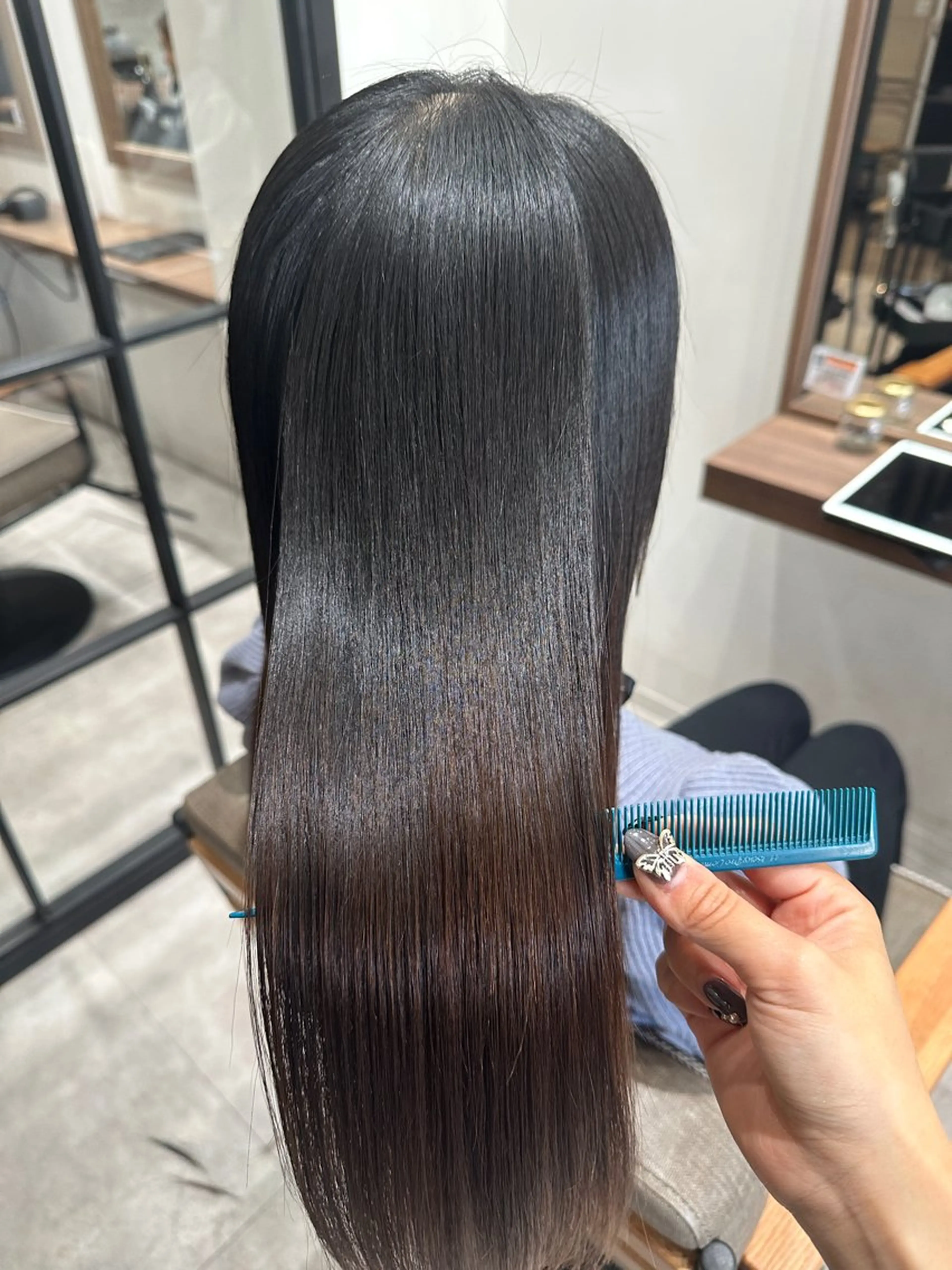 ロング パーマ カット 縮毛矯正 💙美髪救世主💙 関華蓮のヘアスタイル