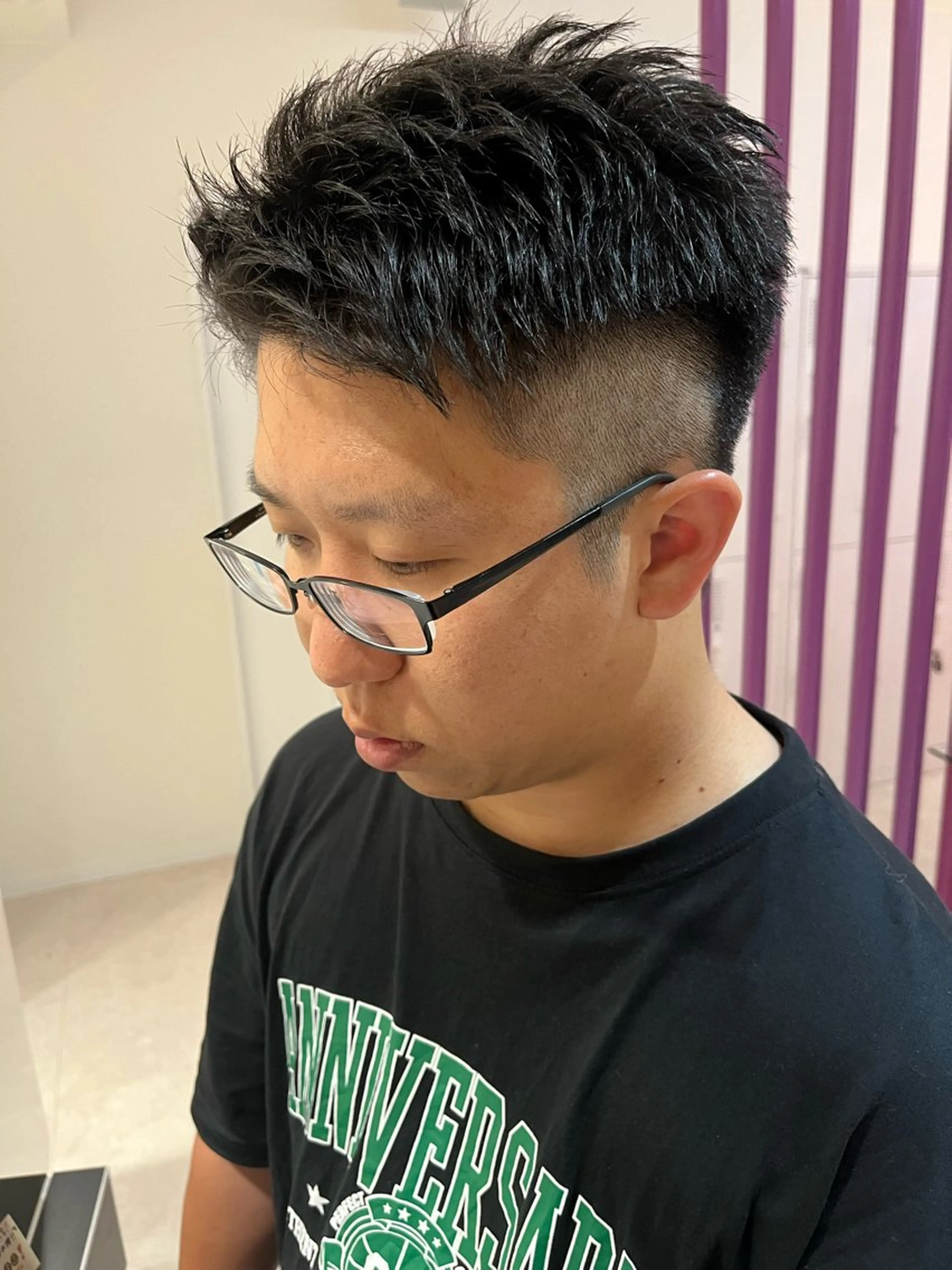 ショート メンズ アップバング 刈り上げ カット MAO カラーモデル募集中のヘアスタイル