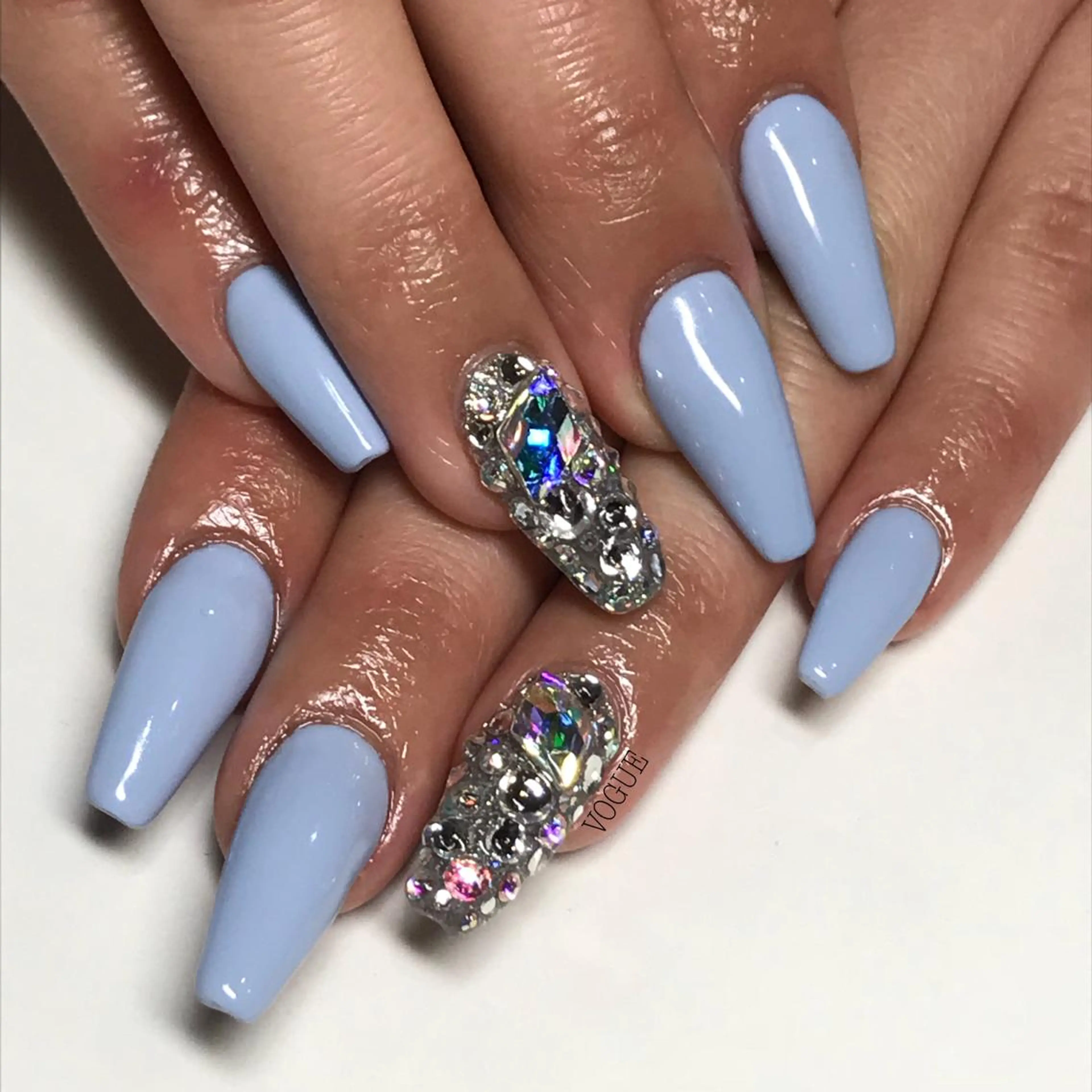 ネイル VOGUE ×SWANのネイルデザイン