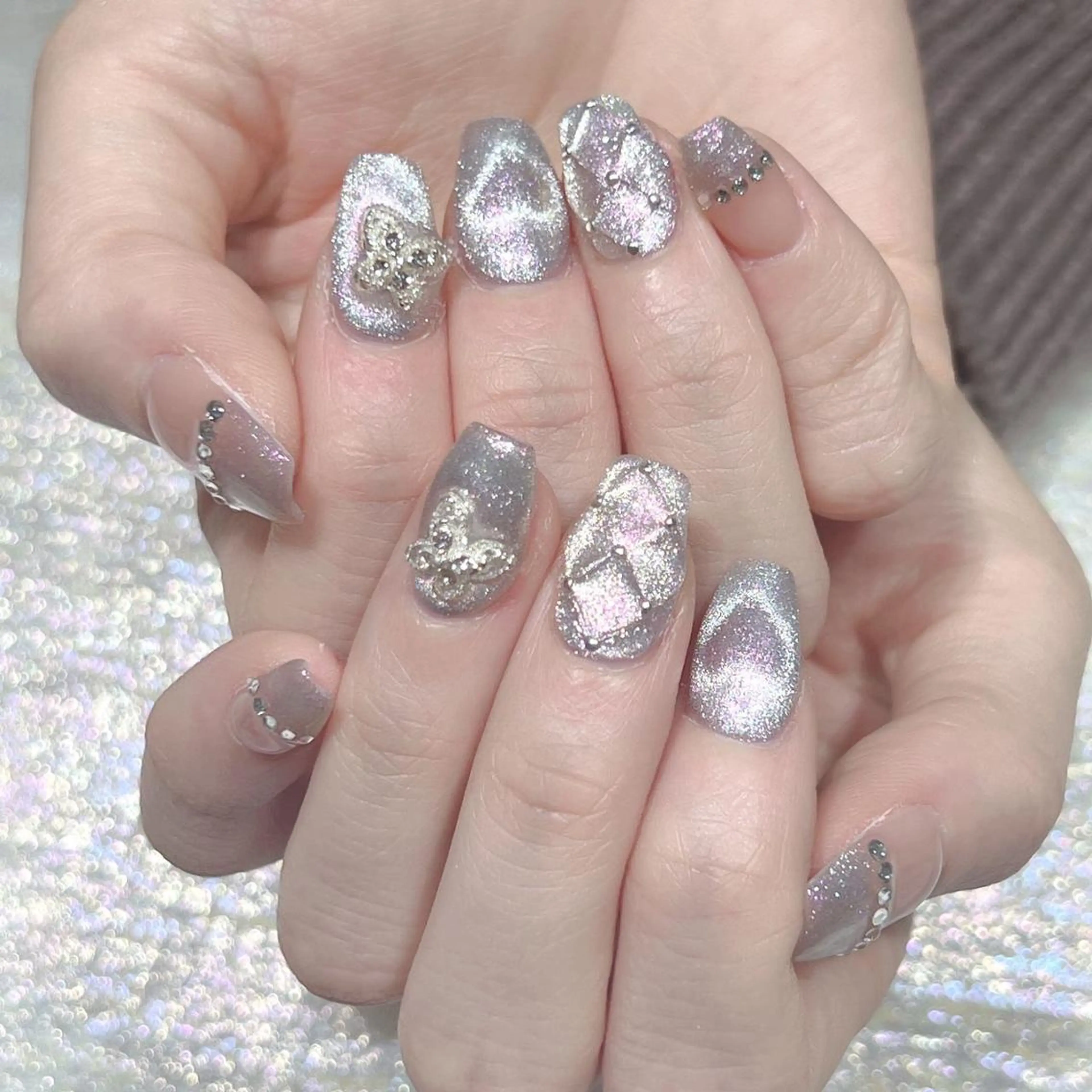 ネイル ハンドネイル Queens ひなのネイルデザイン