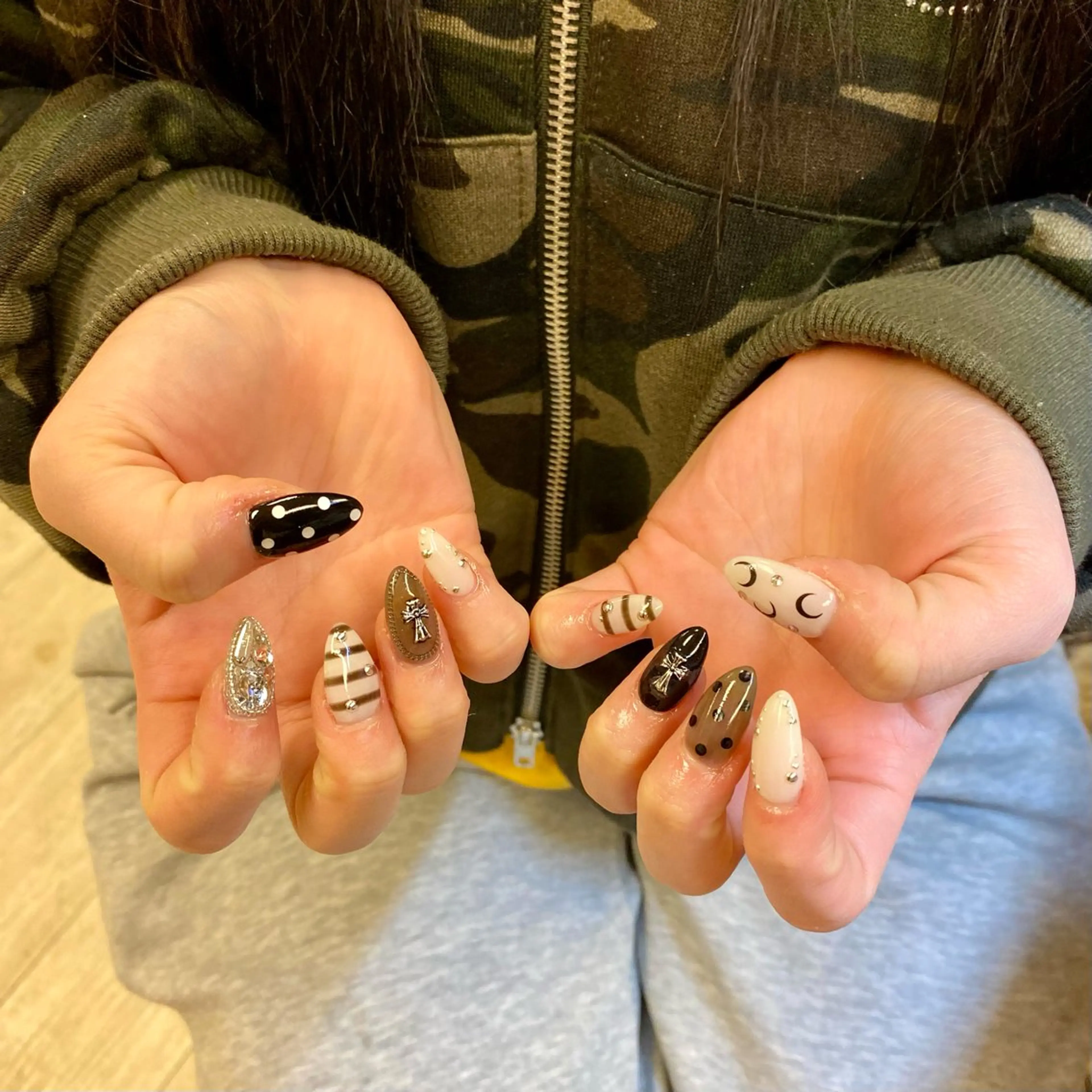 ネイル ハンドネイル SAKURA Total Beauty所属・SAKURA 中島のネイルデザイン