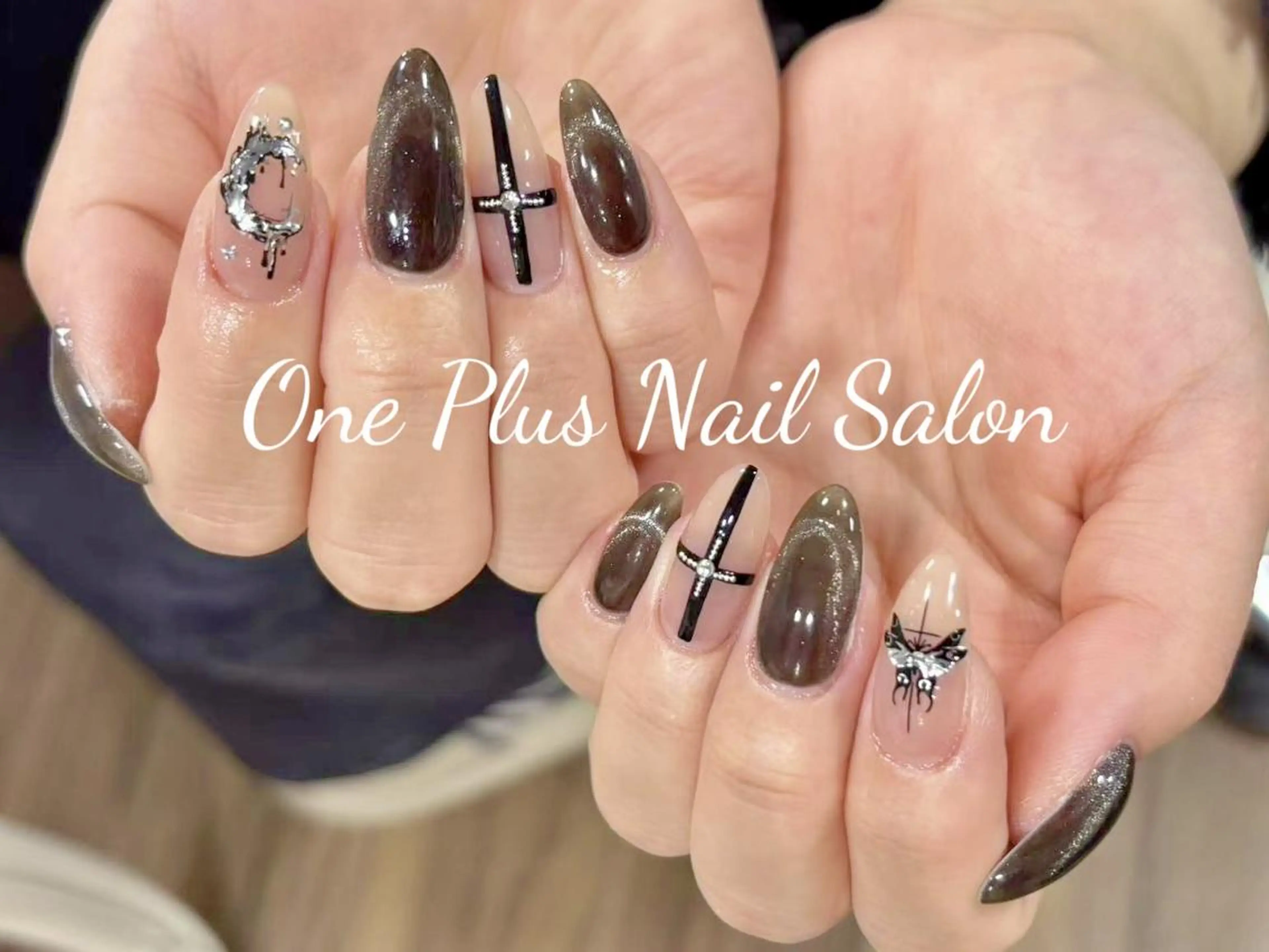 ネイル ハート バレンタイン One Plus Nail Salonのネイルデザイン