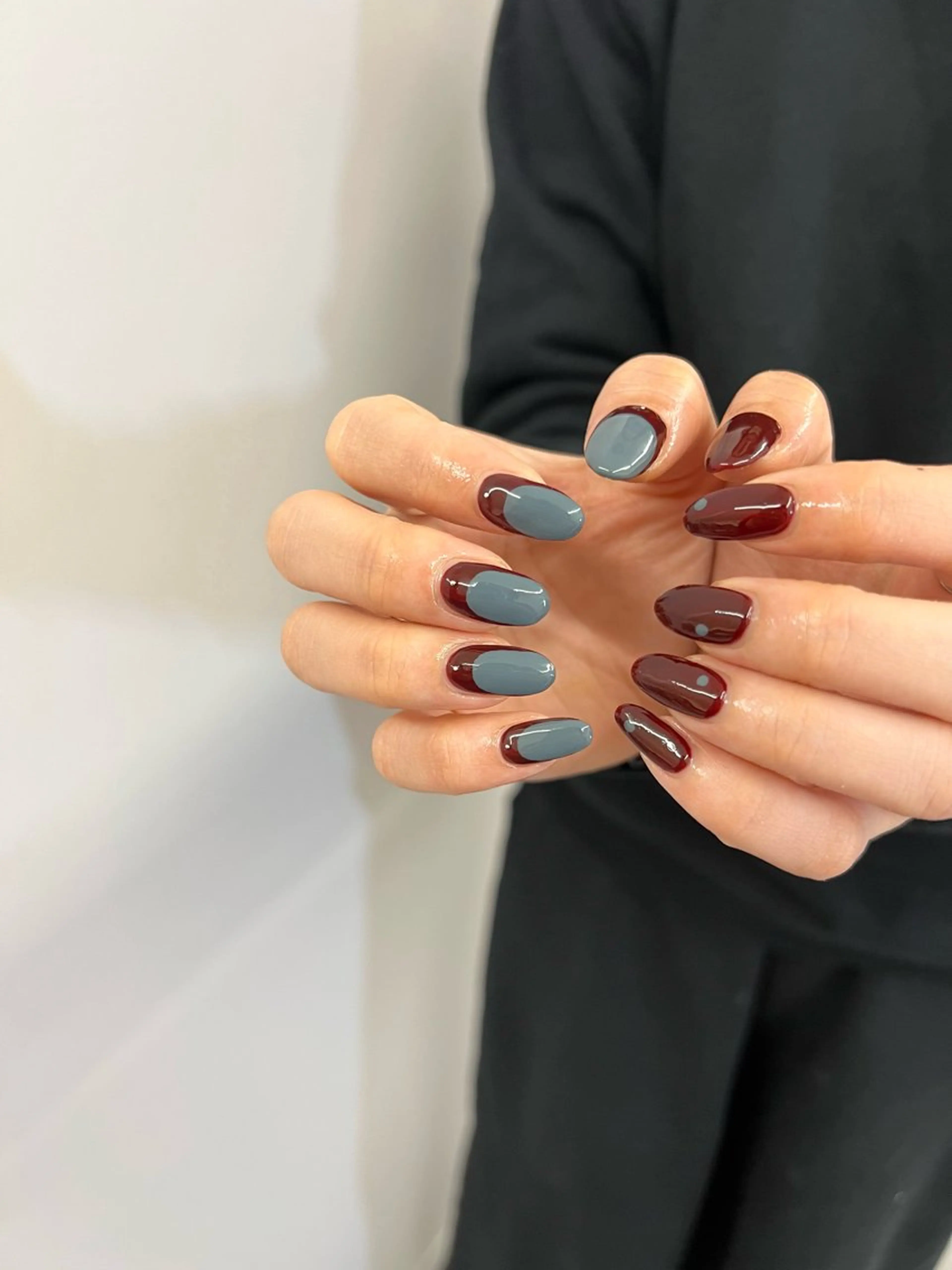 ネイル ボルドー ジェルネイル マグネットネイル ニュアンスネイル パラジェル ハンドネイル ハンドケア Bana_ Nailのネイルデザイン