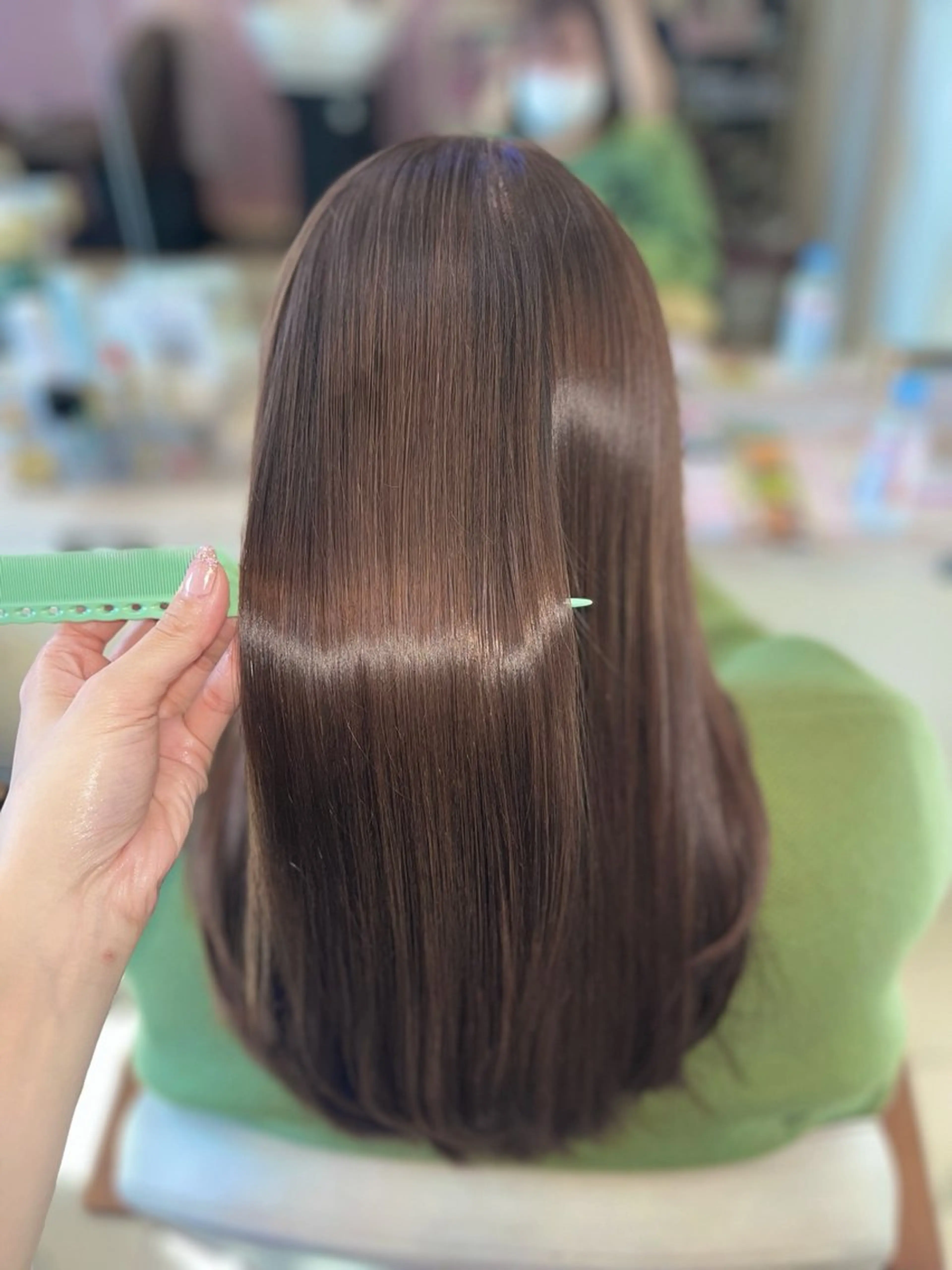 ロング ヘアカラー chaton シャトンのヘアスタイル