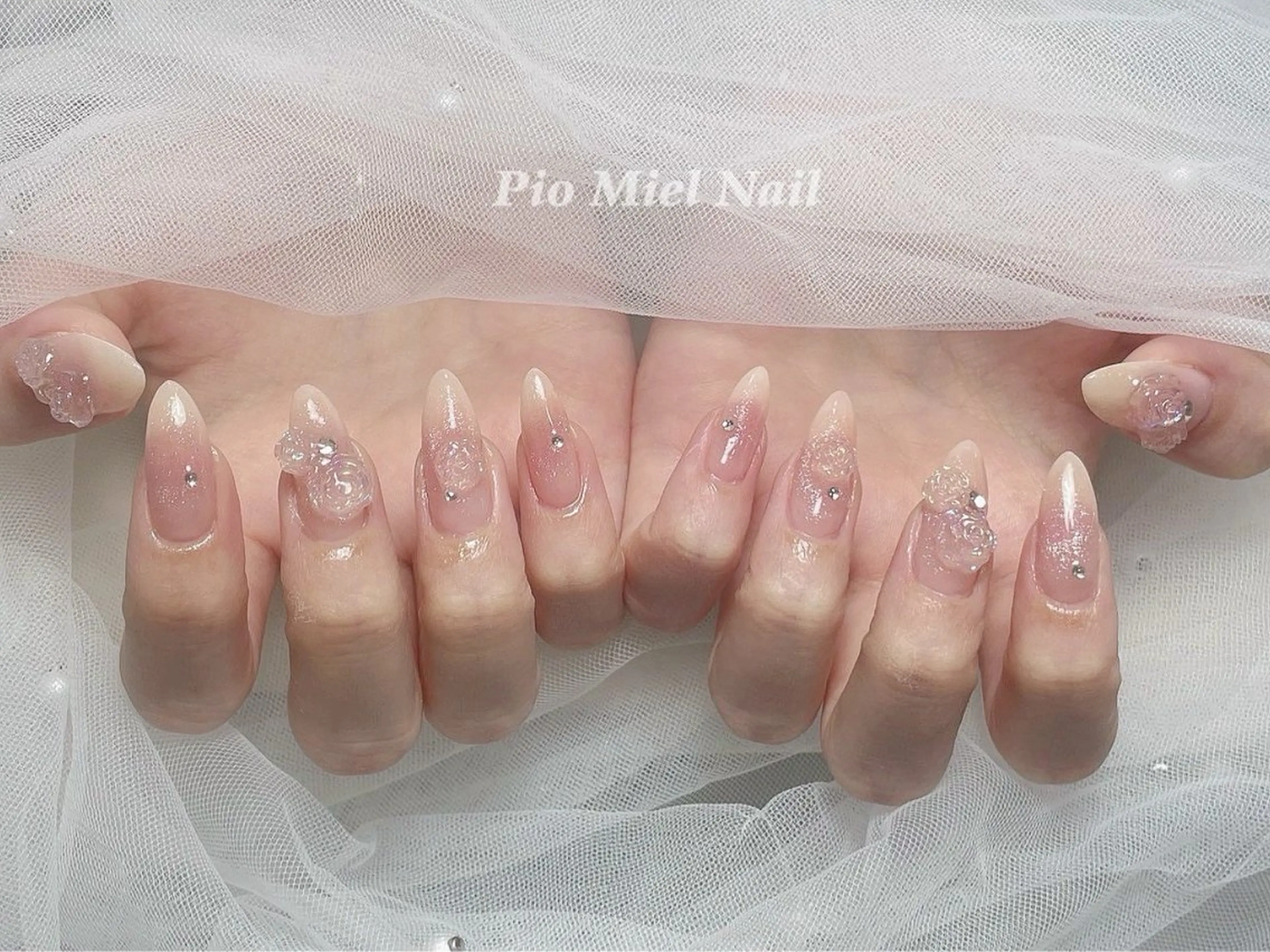 ネイル ハンドネイル HANA 長さだしのネイルデザイン