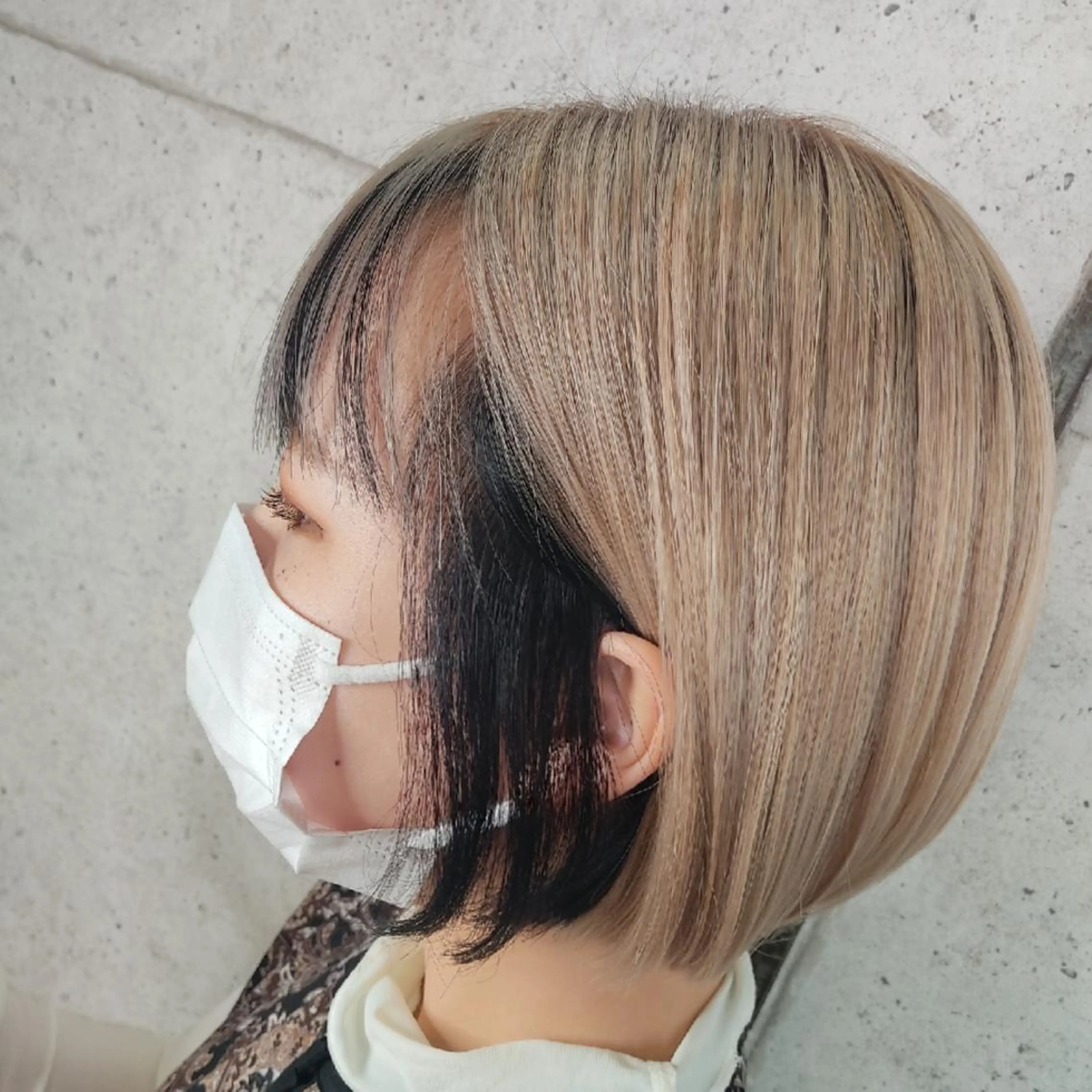 ショート 菊岡 歩のヘアスタイル