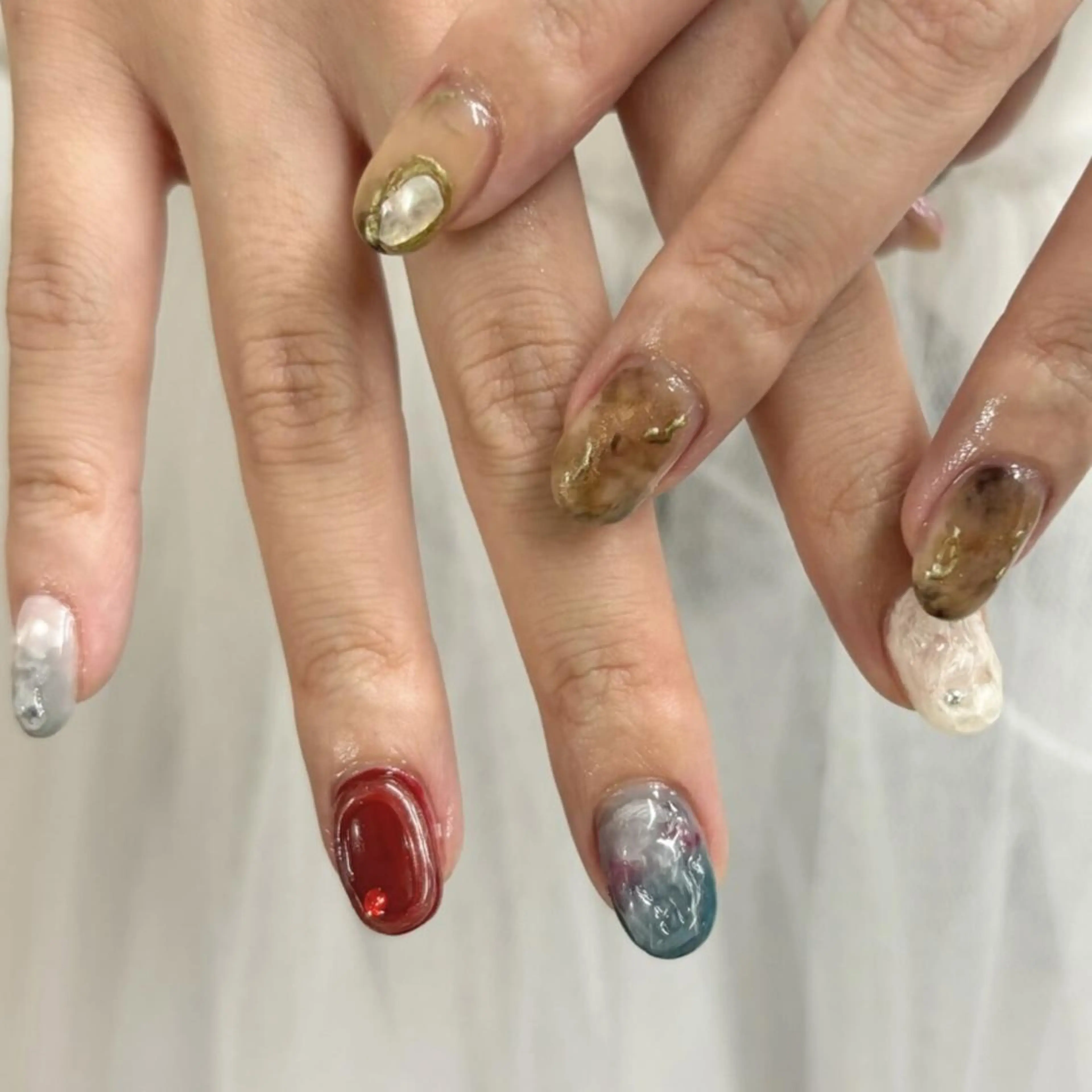ネイル ジェルネイル 韓国ネイル ニュアンスネイル ワンホンネイル nailstudio eviz新宿店のネイルデザイン
