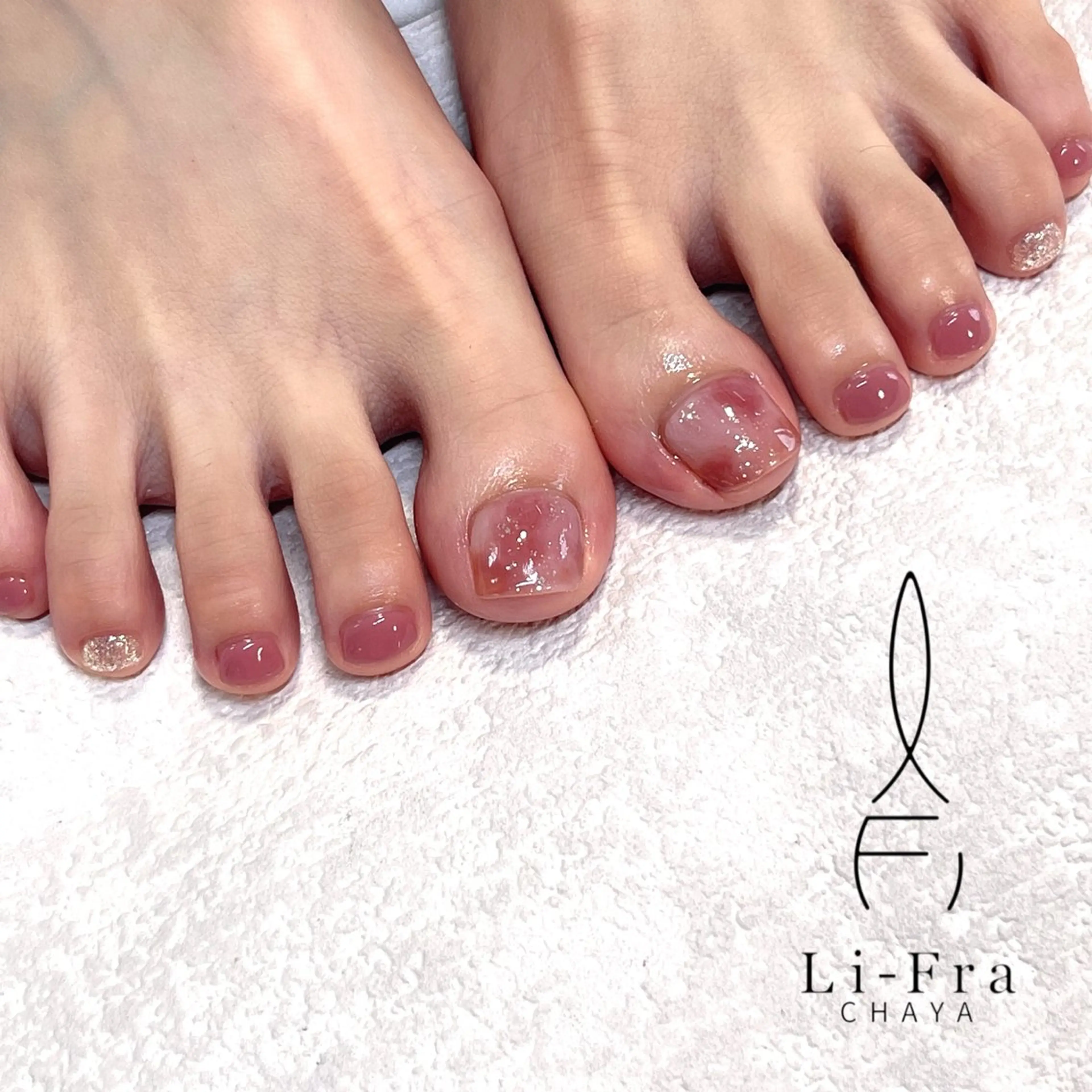 ネイル フットネイル ニュアンスネイル フットネイル Li-Fra JINNOのネイルデザイン
