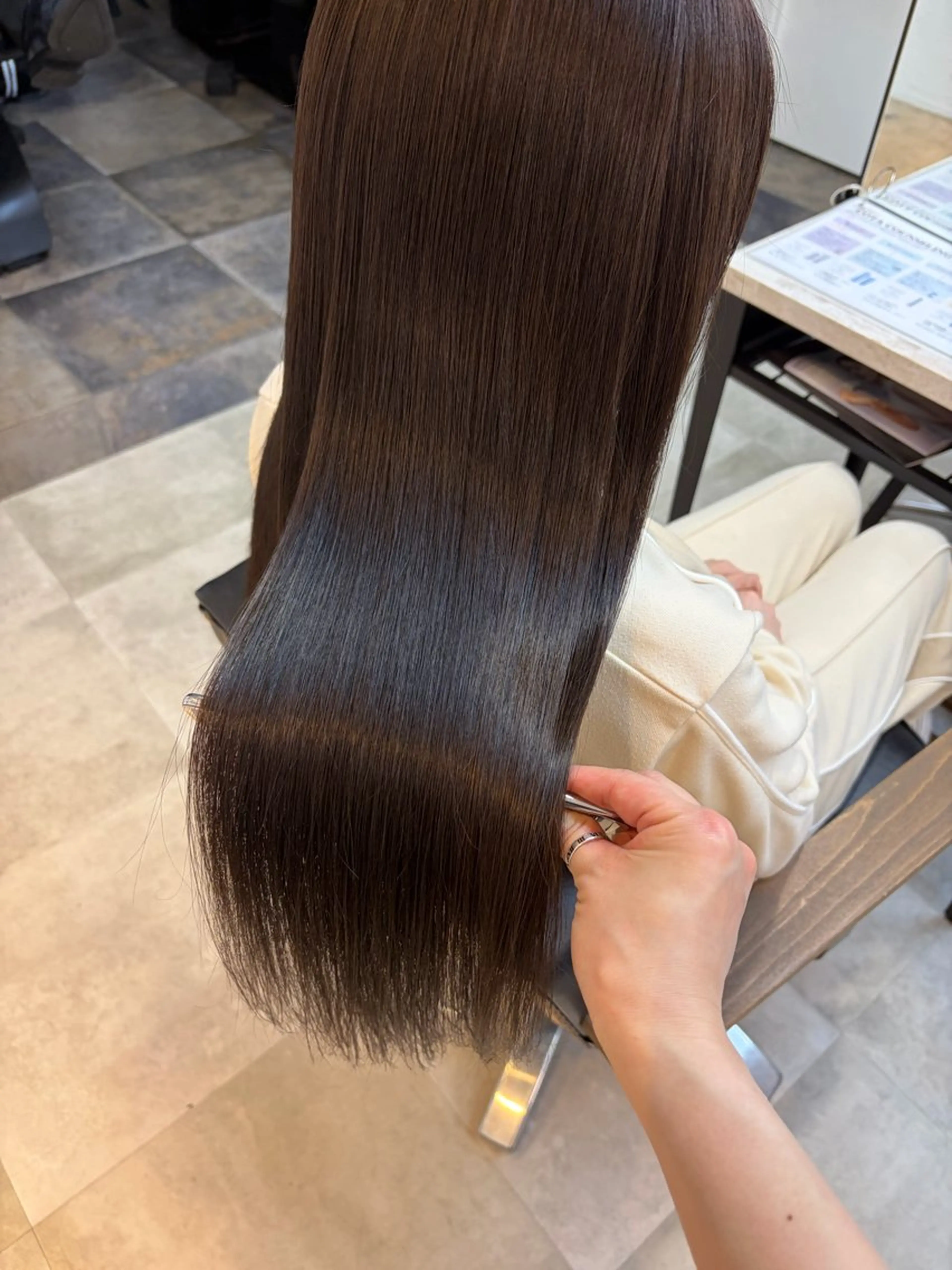 セミロング カラー 🥀韓国ヘア🥀 宮津真菜のヘアスタイル