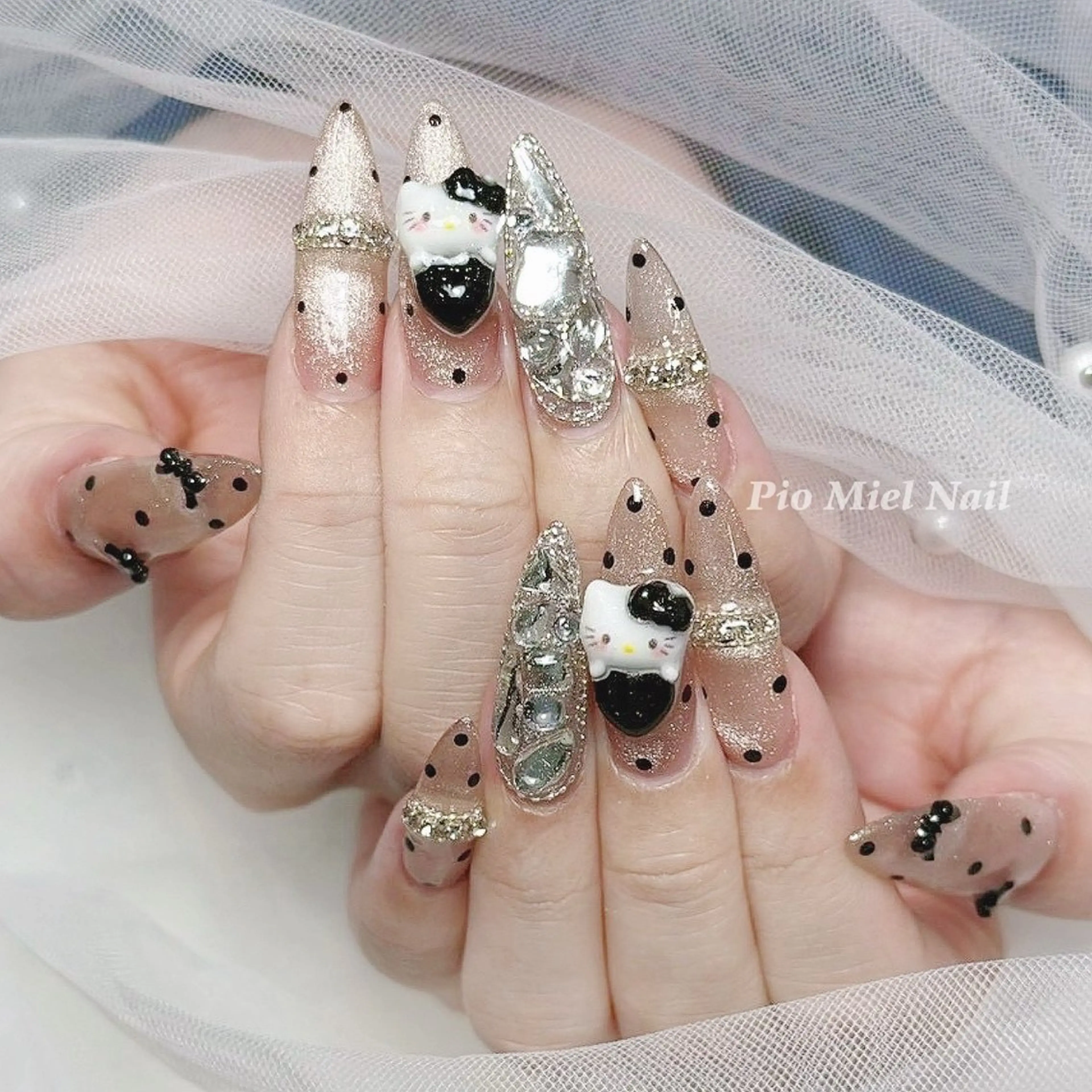 ネイル Pio Mielのネイルデザイン