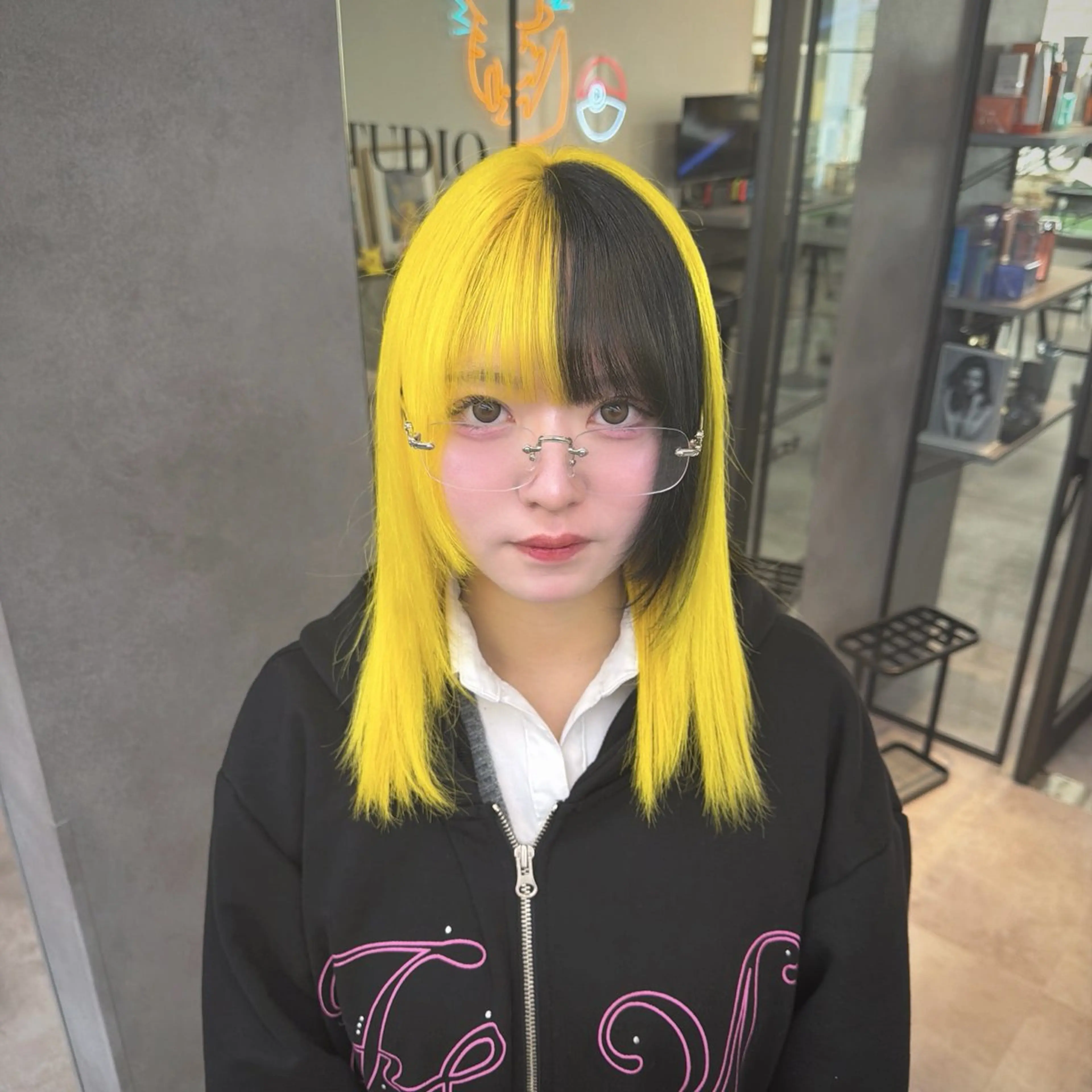 カラー ヘアカラー L studio心斎橋店【エルスタジオ】所属・派手髪特化 🪐REN🪐のヘアスタイル